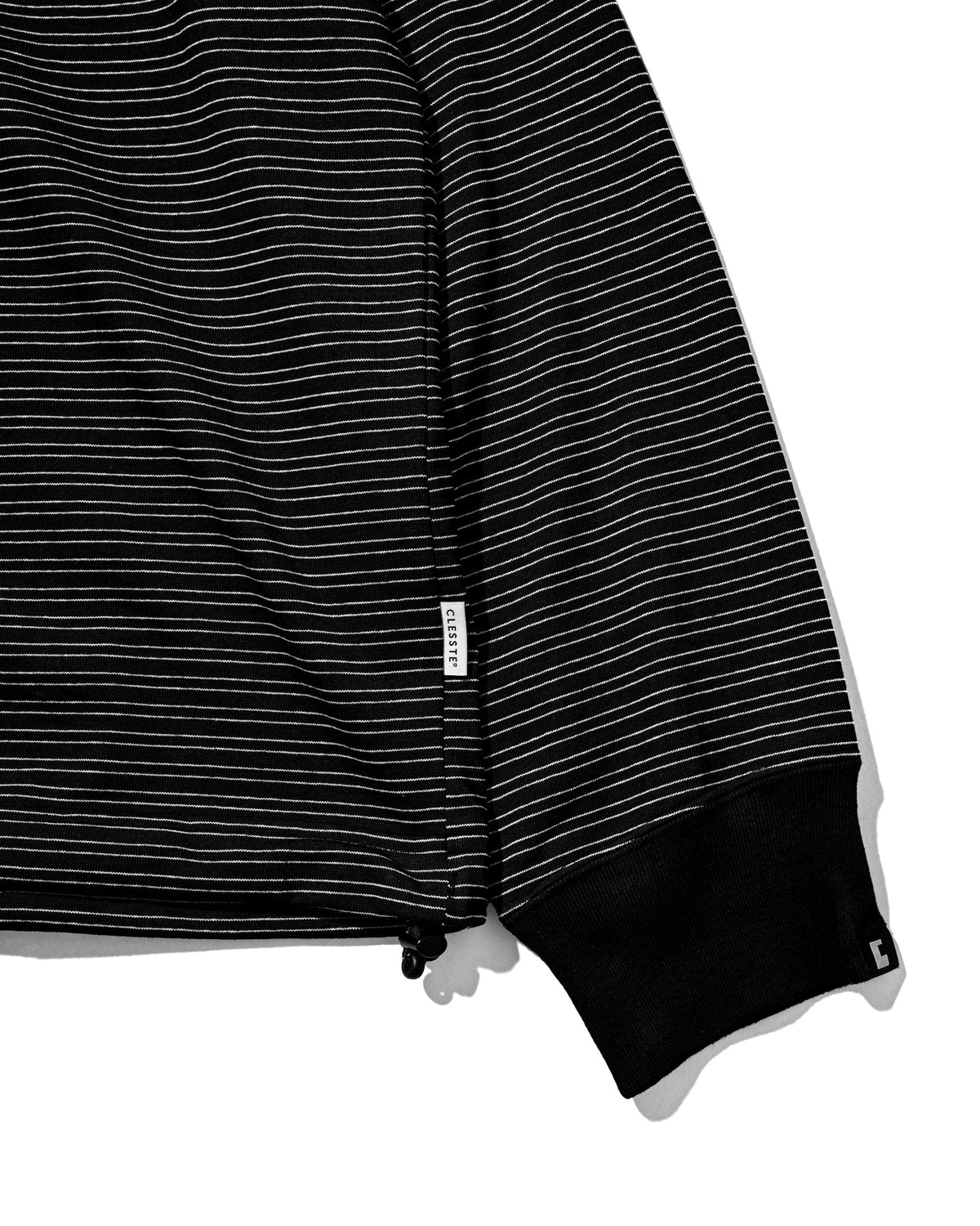 【10.14 WED 20:00- IN STOCK】MICRO STRIPE HENLEY NECK L/S T-SHIRT WITH DRAWSTRINGS (BLACK)