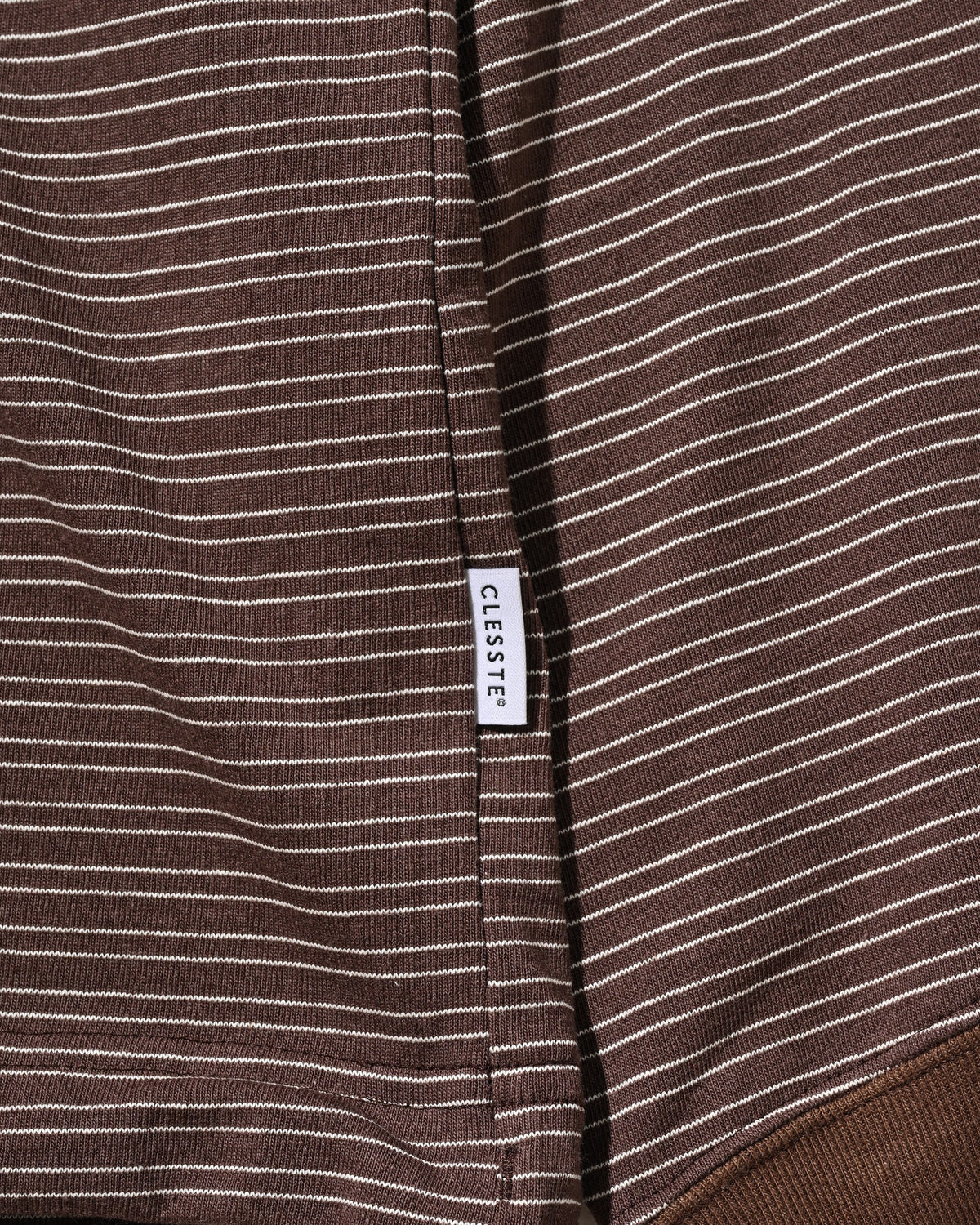 【10.14 WED 20:00- IN STOCK】 MICRO STRIPE HENLEY NECK L/S T-SHIRT WITH DRAWSTRINGS (BROWN)