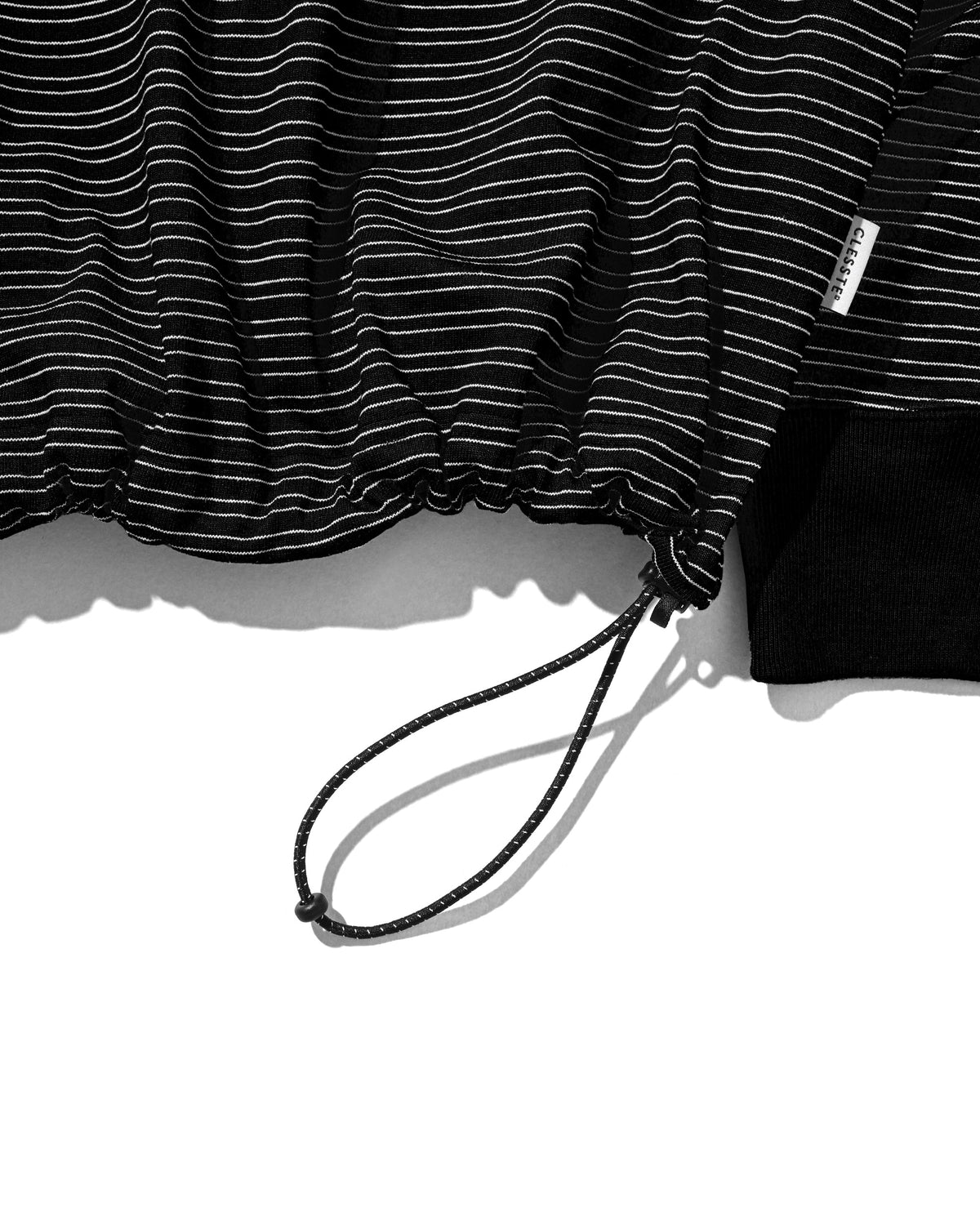 【10.14 WED 20:00- IN STOCK】MICRO STRIPE HENLEY NECK L/S T-SHIRT WITH DRAWSTRINGS (BLACK)