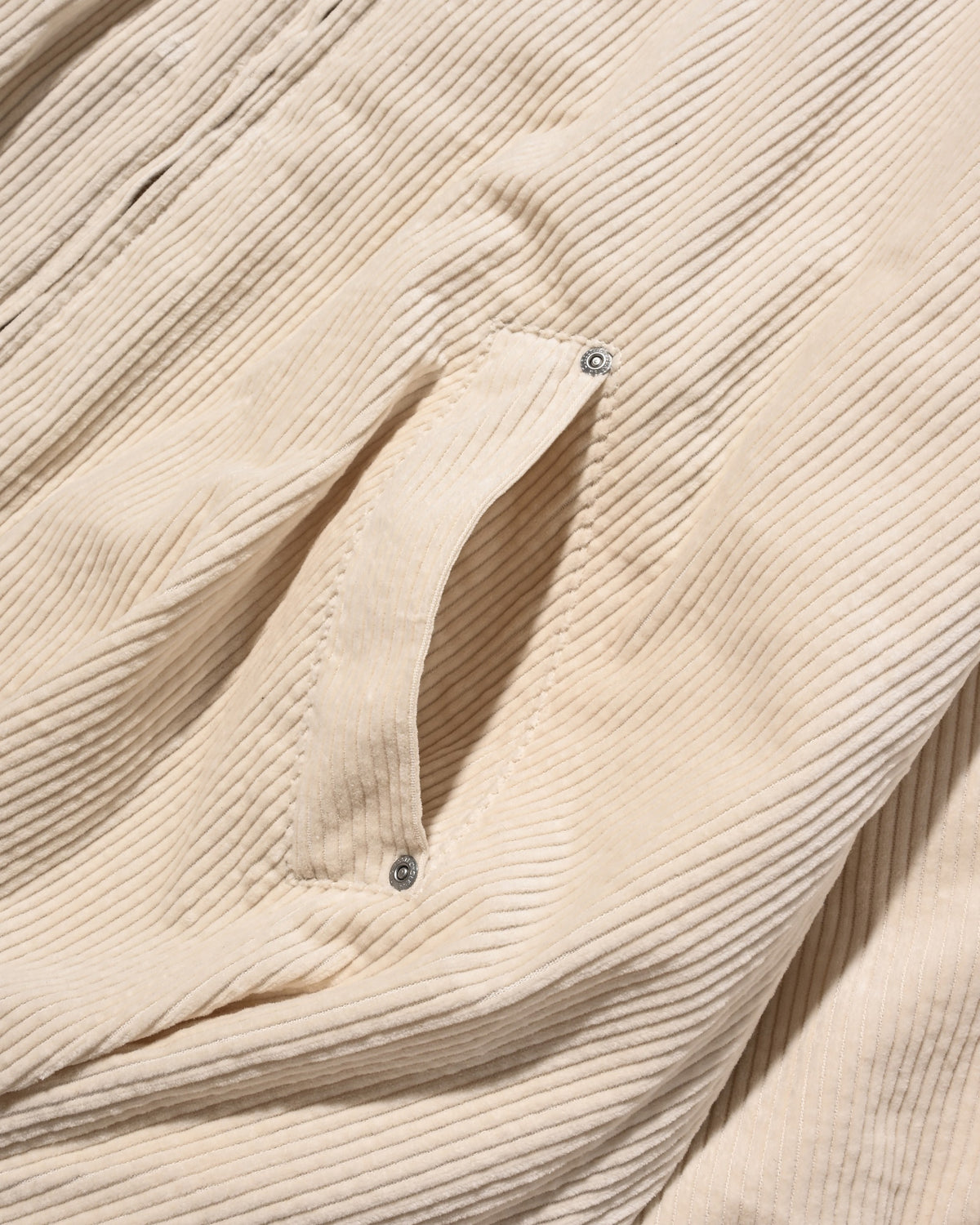 【10.21 WED 20:00- IN STOCK】 LEATHER COLLAR CORDUROY CITY UTILITY BALLOON JACKET (OFF WHITE)