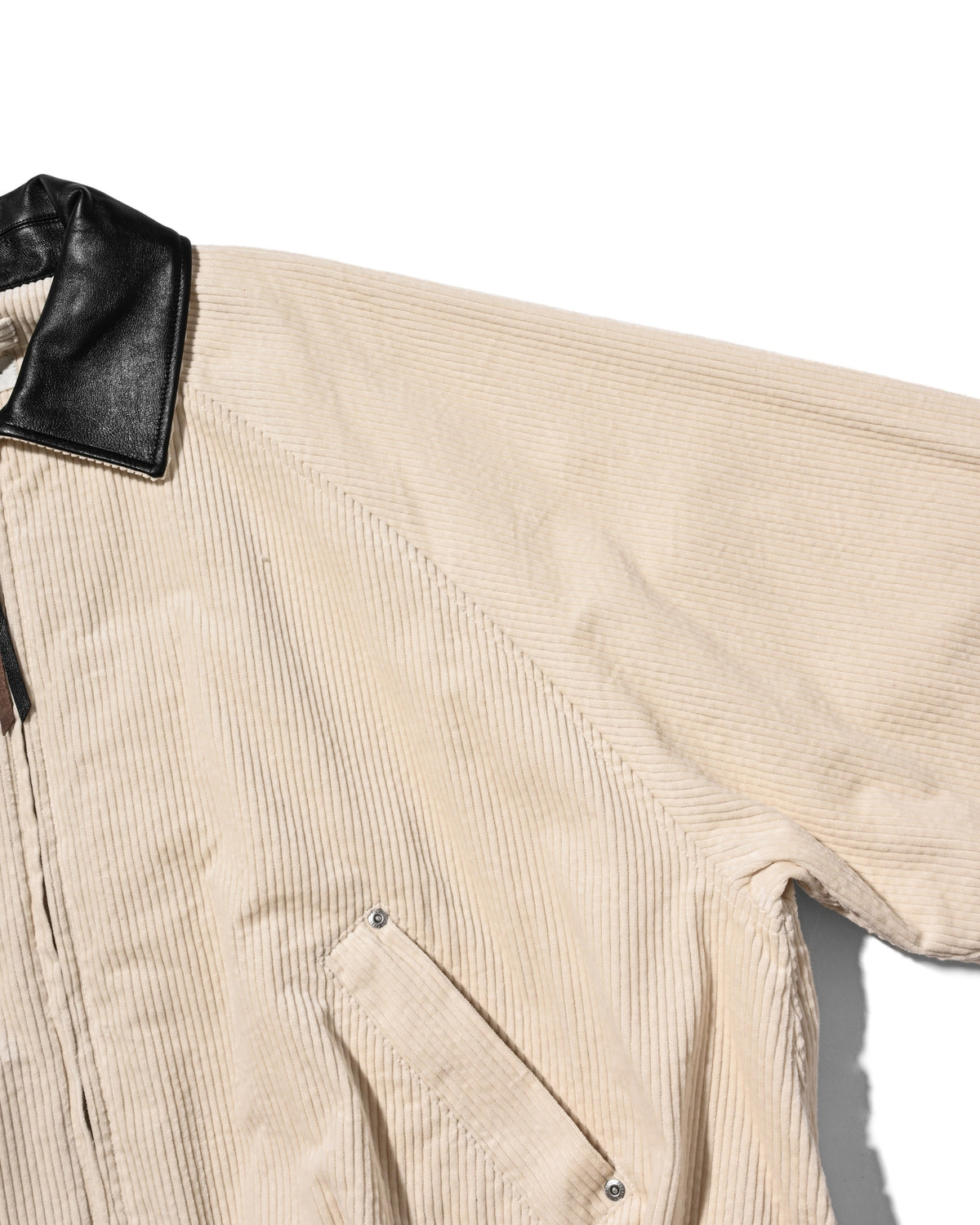 【10.21 WED 20:00- IN STOCK】 LEATHER COLLAR CORDUROY CITY UTILITY BALLOON JACKET (OFF WHITE)