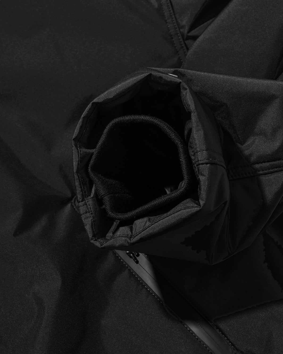 【10.28 WED 20:00- IN STOCK】 +phenix WINDSTOPPER® by GORE-TEX LABS CITY UTILITY INSULATED JACKET TYPE 1 (BLACK)