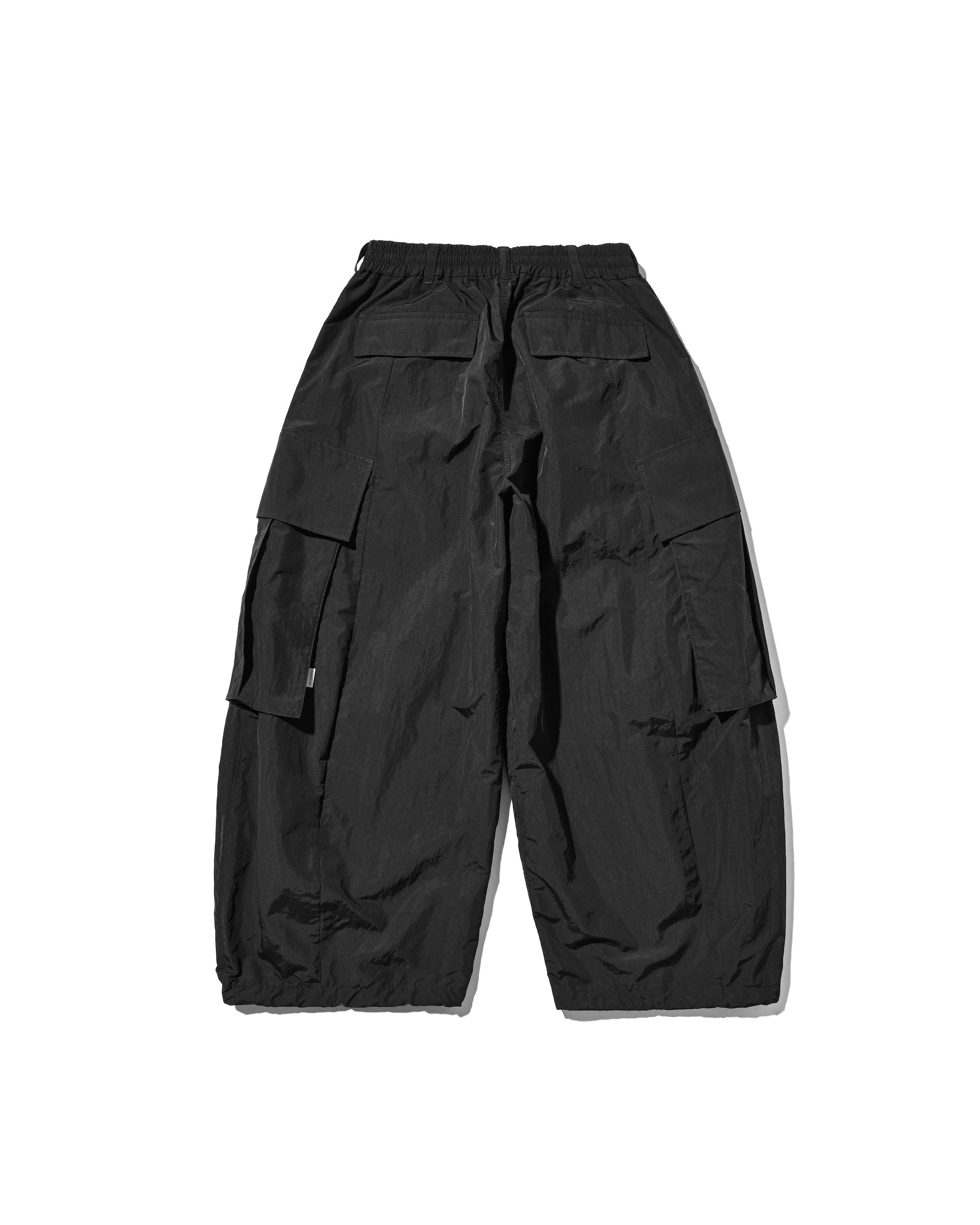 【3.11 WED 20:00- IN STOCK】ACTIVE CITY MEGA POCKET BALLOON CARGO PANTS (BLACK)