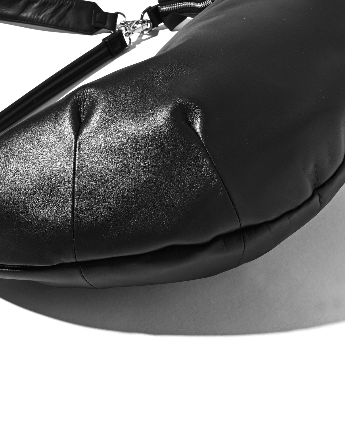 【10.21 WED 20:00- IN STOCK】 LEATHER 2WAY SYSTEM BAG (BLACK)