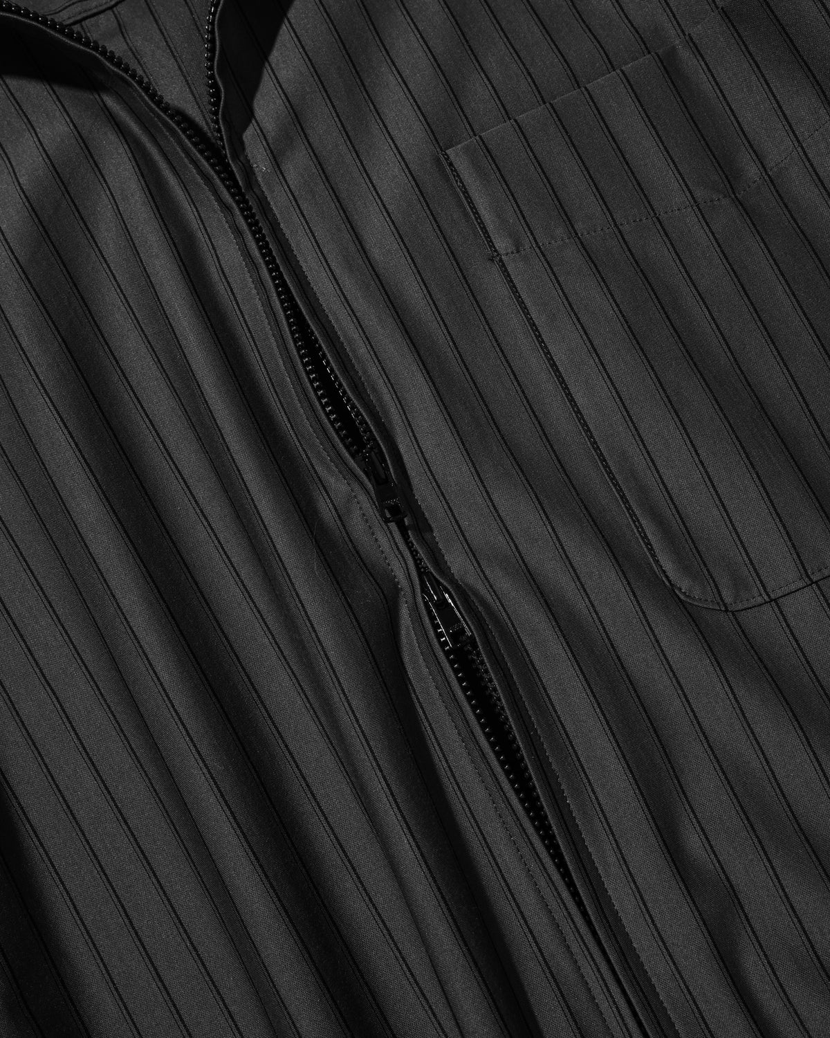 【10.24 SAT 20:00- IN STOCK】 THICK/THIN STRIPE 46G KNIT EVERYDAY ZIP UP L/S SHIRT (CHARCOAL STRIPE)