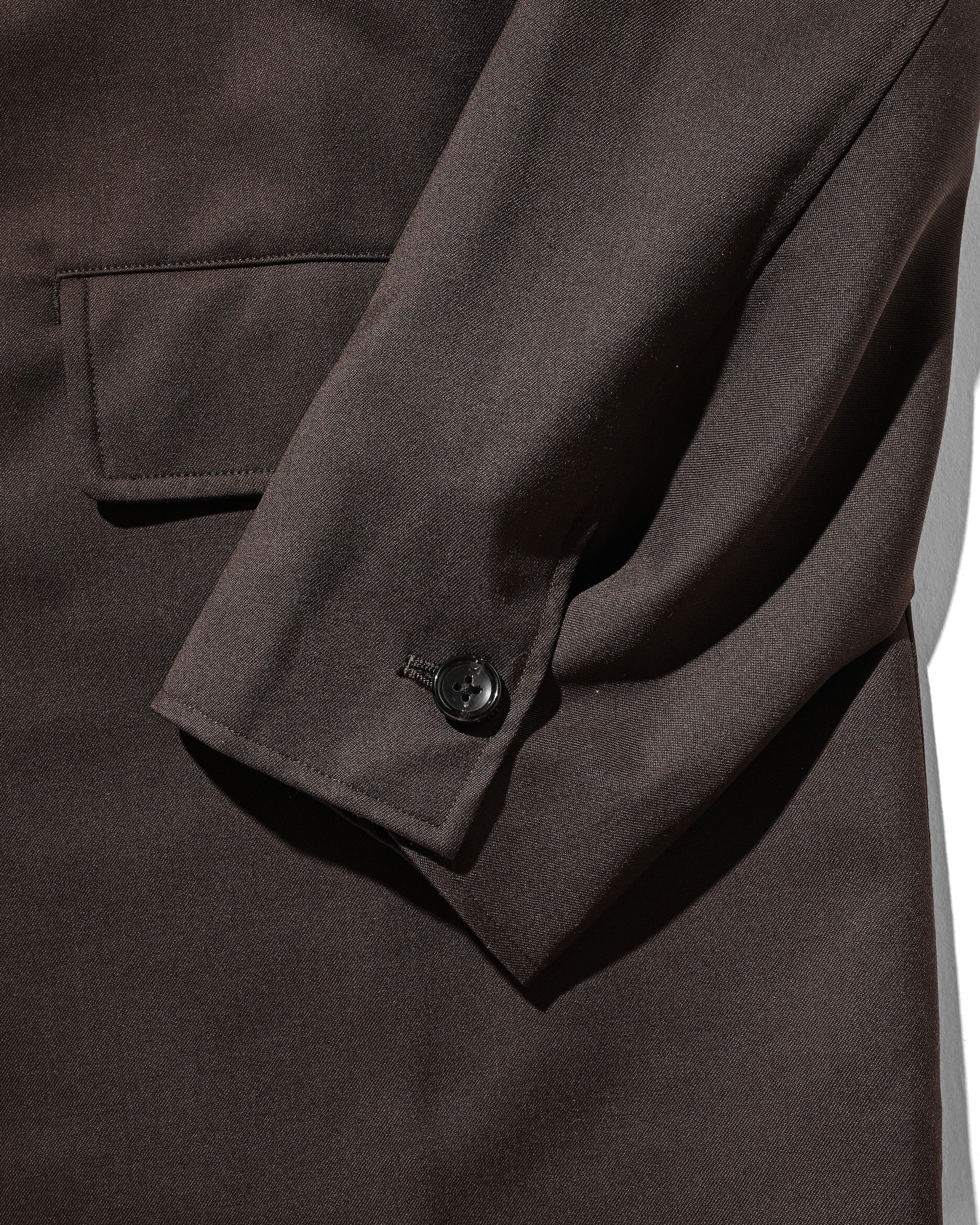 【9.6 SAT 20:00- IN STOCK】WOOL GABARDINE CITY UNIFORM TAILORED JACKET (BROWN)