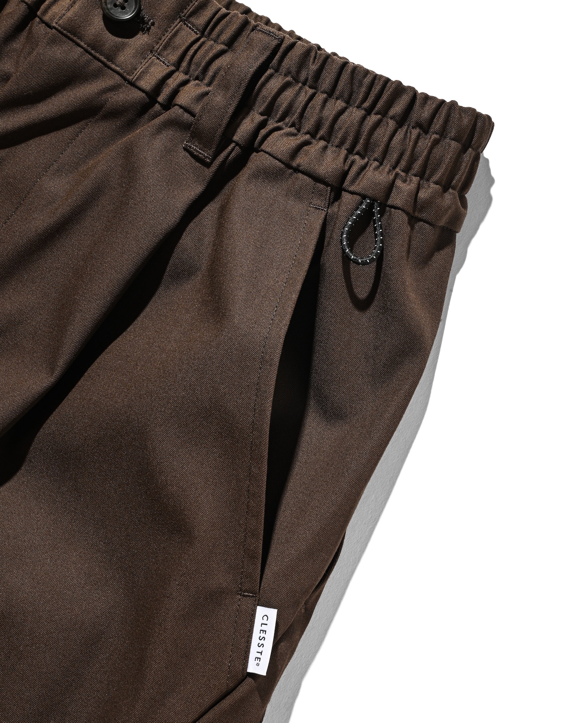 【8.23 SAT 20:00- IN STOCK】FUTURE MASSIVE TWISTED HALF PANTS (BROWN)
