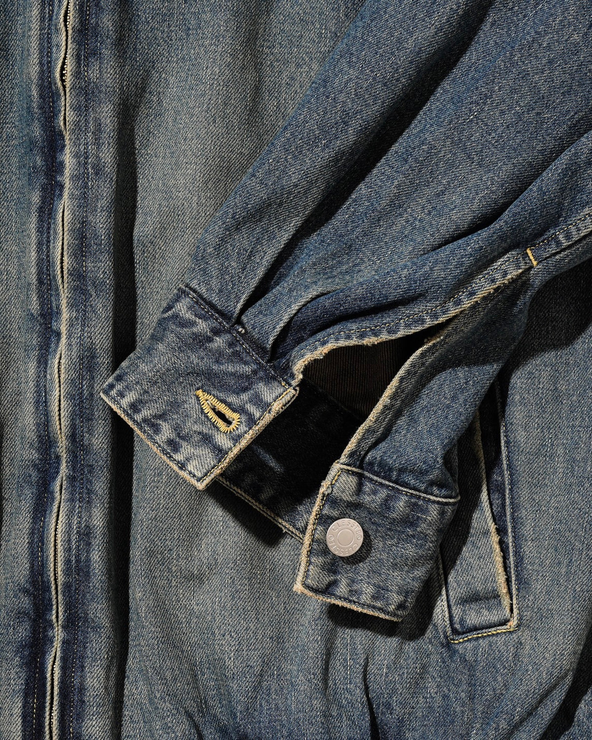 VINTAGE DYED SELVEDGE DENIM CITY UTILITY JACKET (VINTAGE INDIGO)