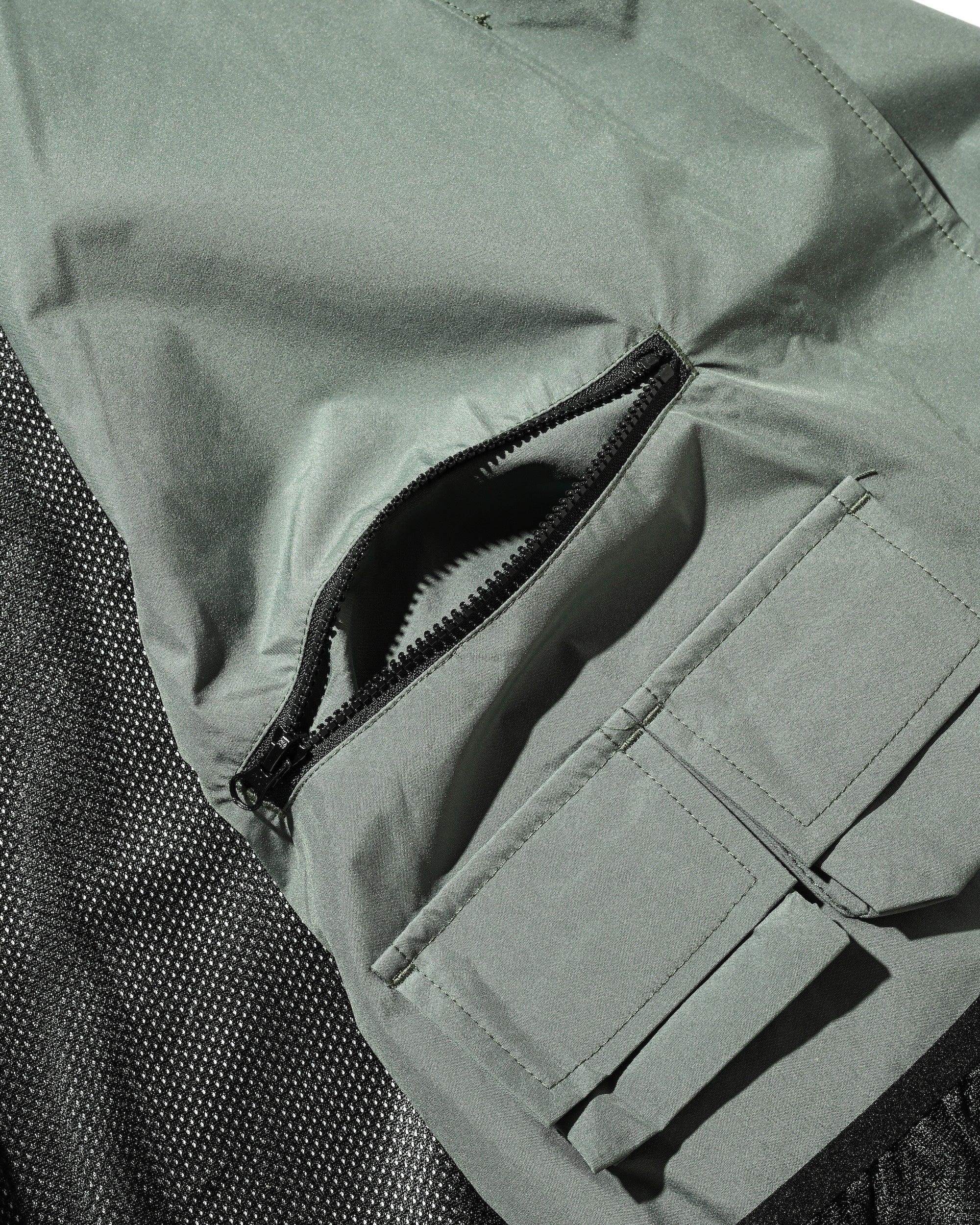 【9.3 WED 20:00- IN STOCK】+phenix WINDSTOPPER® by GORE-TEX LABS ACTIVE CITY STORAGE JACKET (MILITARY GREEN)