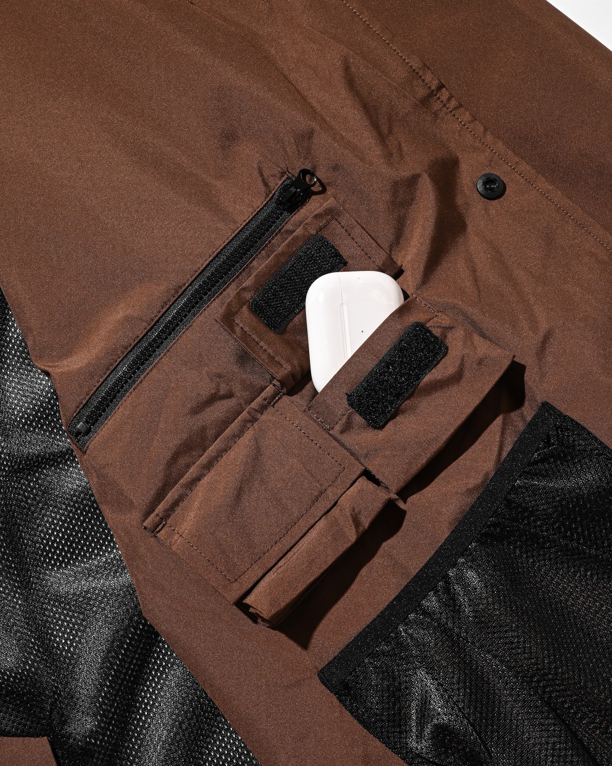 【9.3 WED 20:00- IN STOCK】+phenix WINDSTOPPER® by GORE-TEX LABS ACTIVE CITY STORAGE JACKET (CHOCOLATE BROWN)