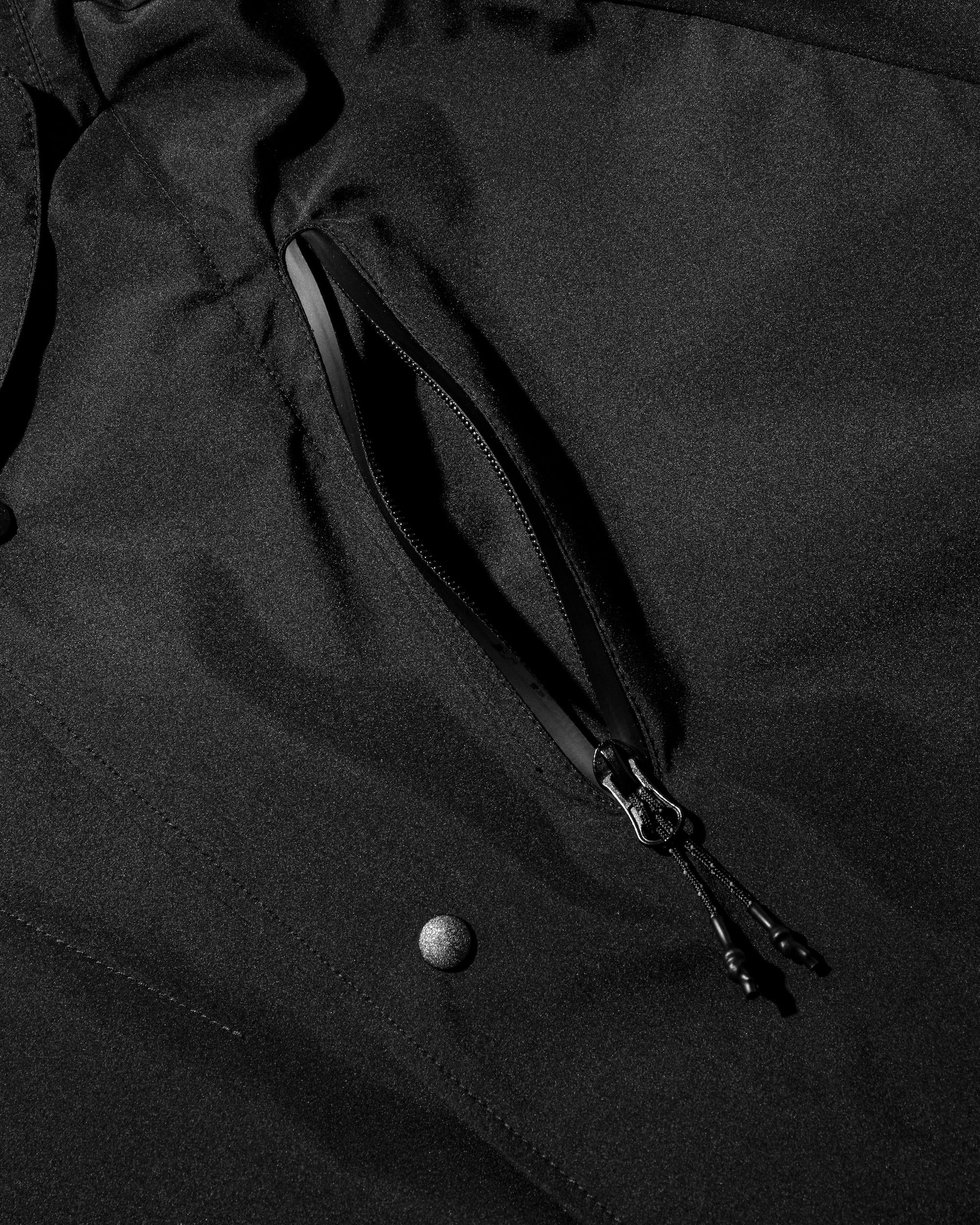 +phenix WINDSTOPPER® by GORE-TEX LABS ACTIVE CITY STORAGE JACKET (BLACK)