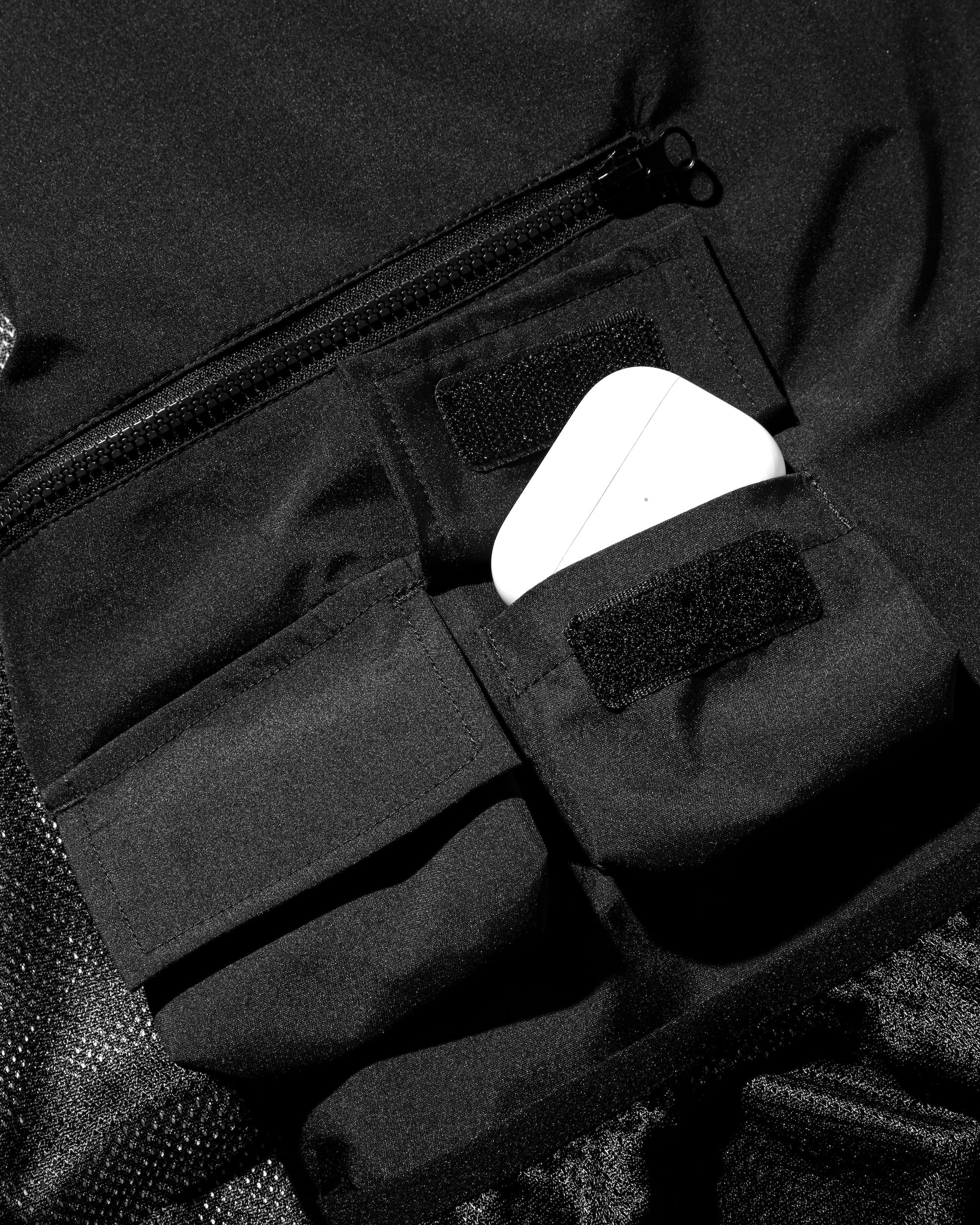 【9.3 WED 20:00- IN STOCK】+phenix WINDSTOPPER® by GORE-TEX LABS ACTIVE CITY STORAGE JACKET (BLACK)