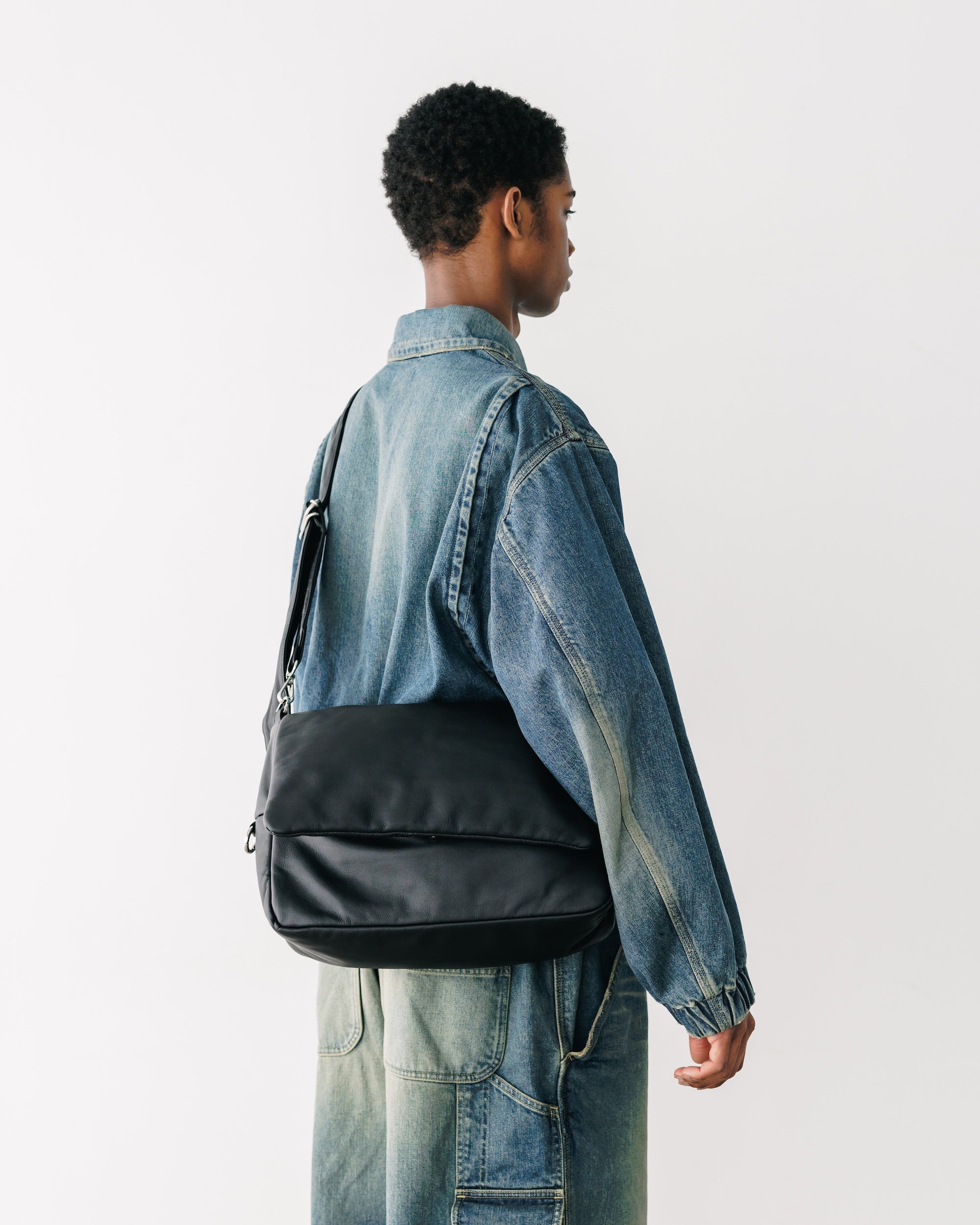 【1.14 WED 20:00- IN STOCK】LEATHER PADDED FLAP HOLIDAY BAG