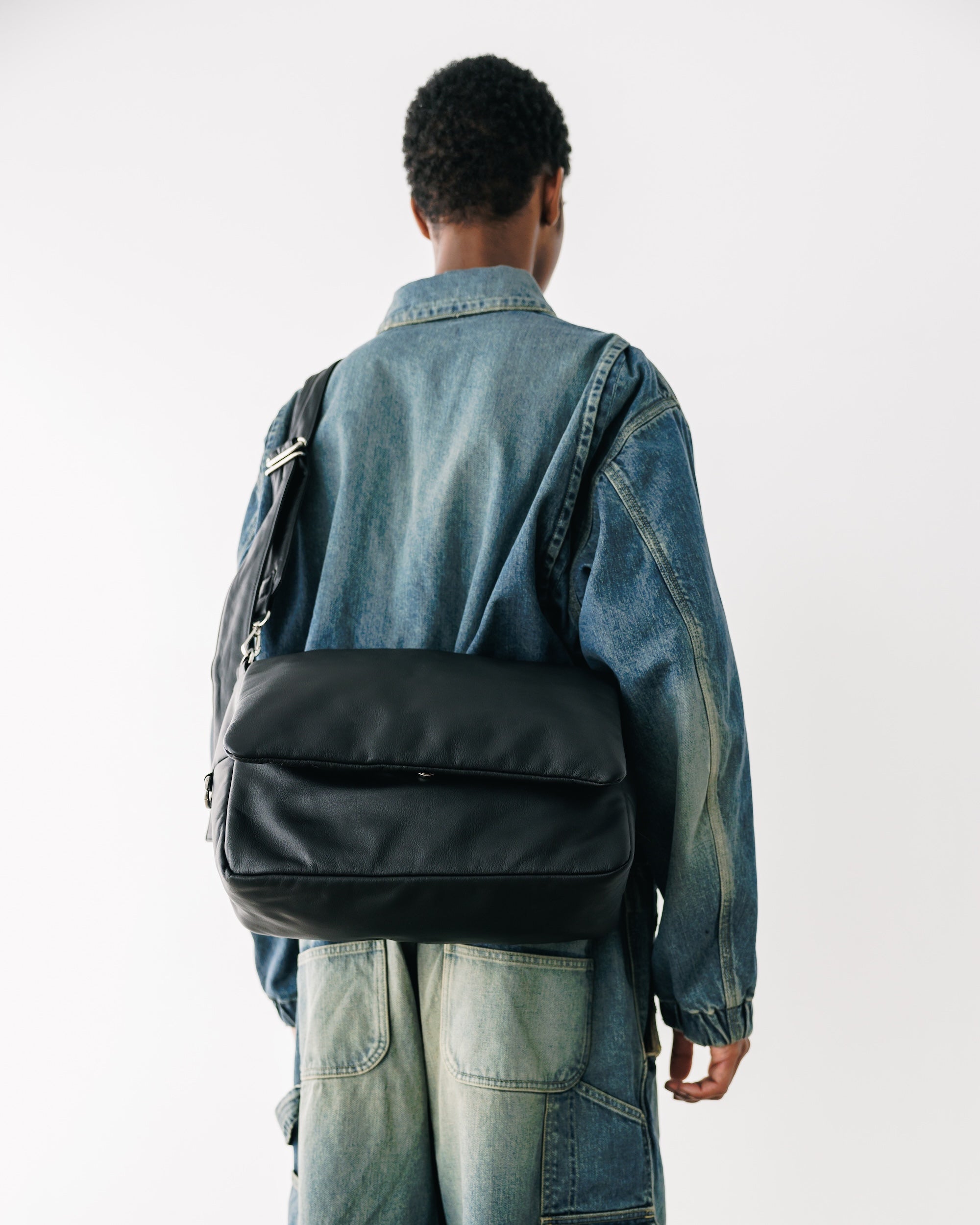 【1.14 WED 20:00- IN STOCK】LEATHER PADDED FLAP HOLIDAY BAG