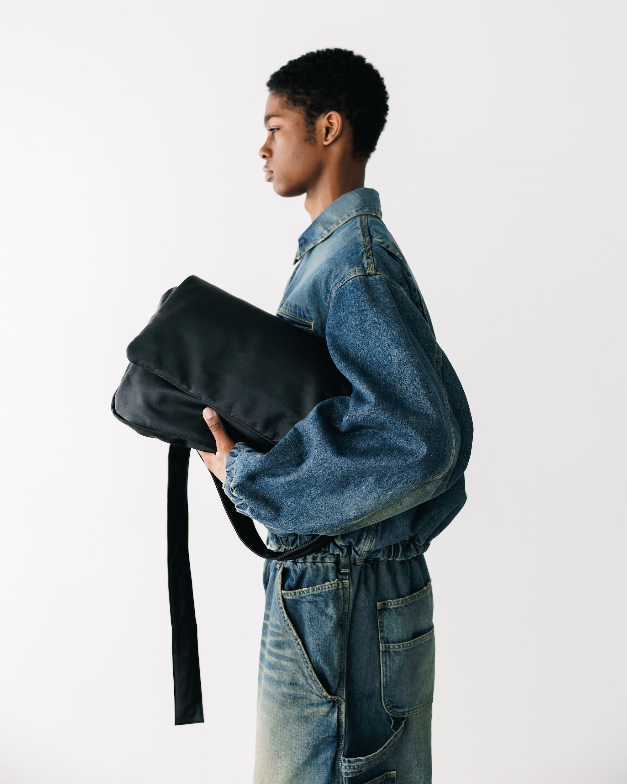 【1.14 WED 20:00- IN STOCK】LEATHER PADDED FLAP HOLIDAY BAG