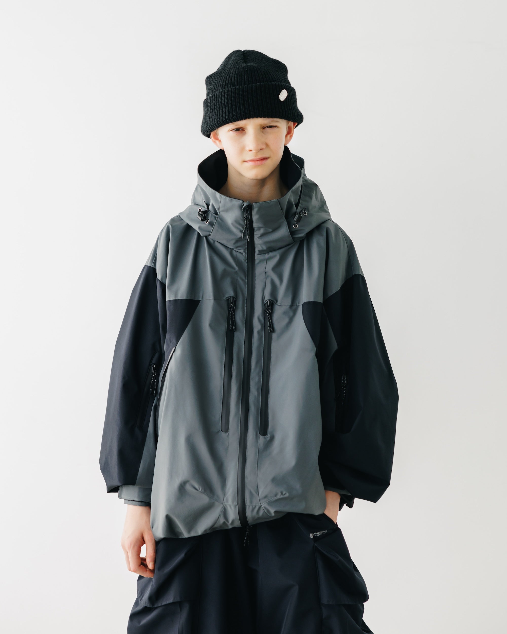 【9.3 WED 20:00- IN STOCK】+phenix WINDSTOPPER® by GORE-TEX LABS CITY MOUNTAIN PARKA (GRAPHAITE GRAY×BLACK)