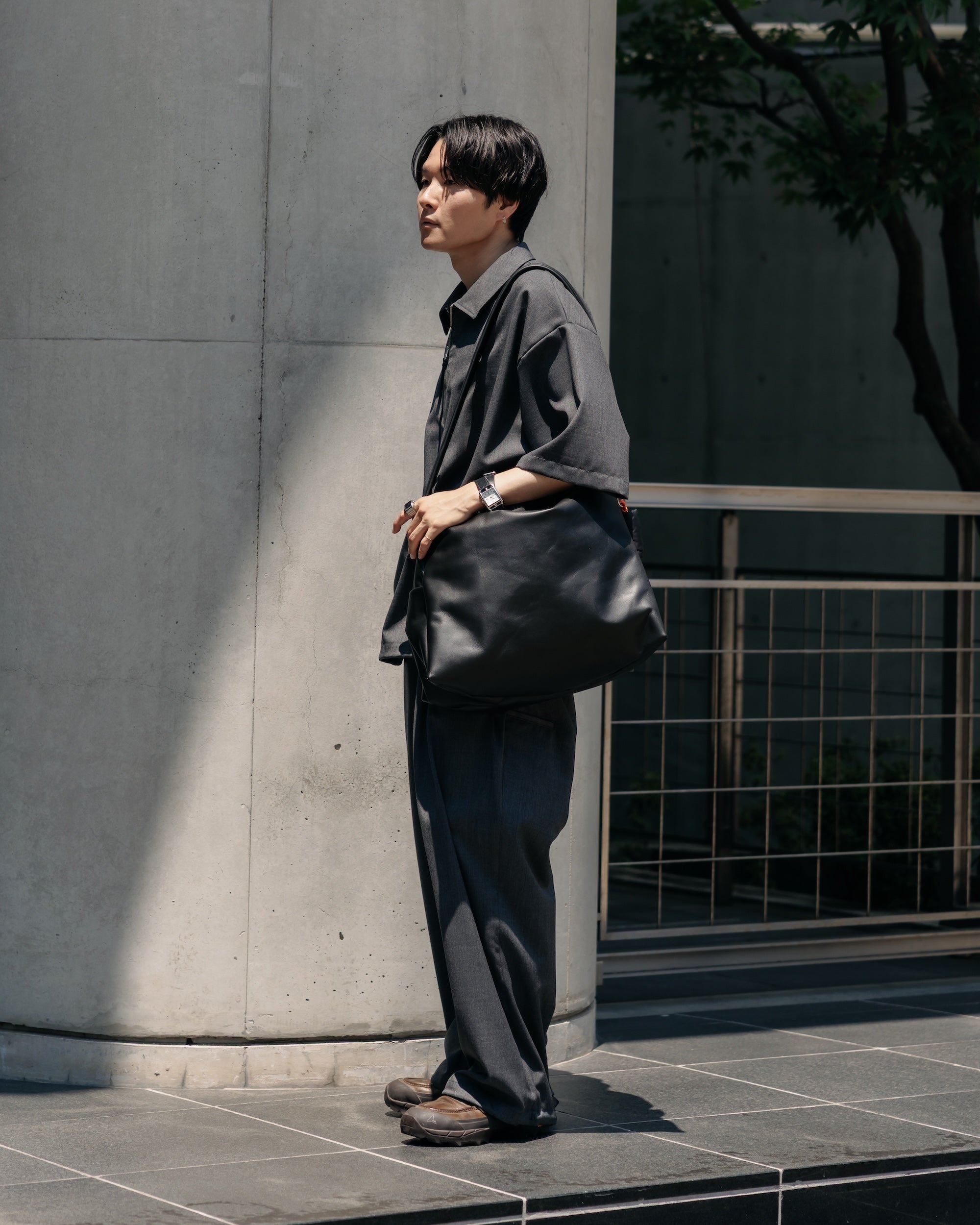 【10.12 SUN 20:00- IN STOCK】LEATHER NOMAD BAG