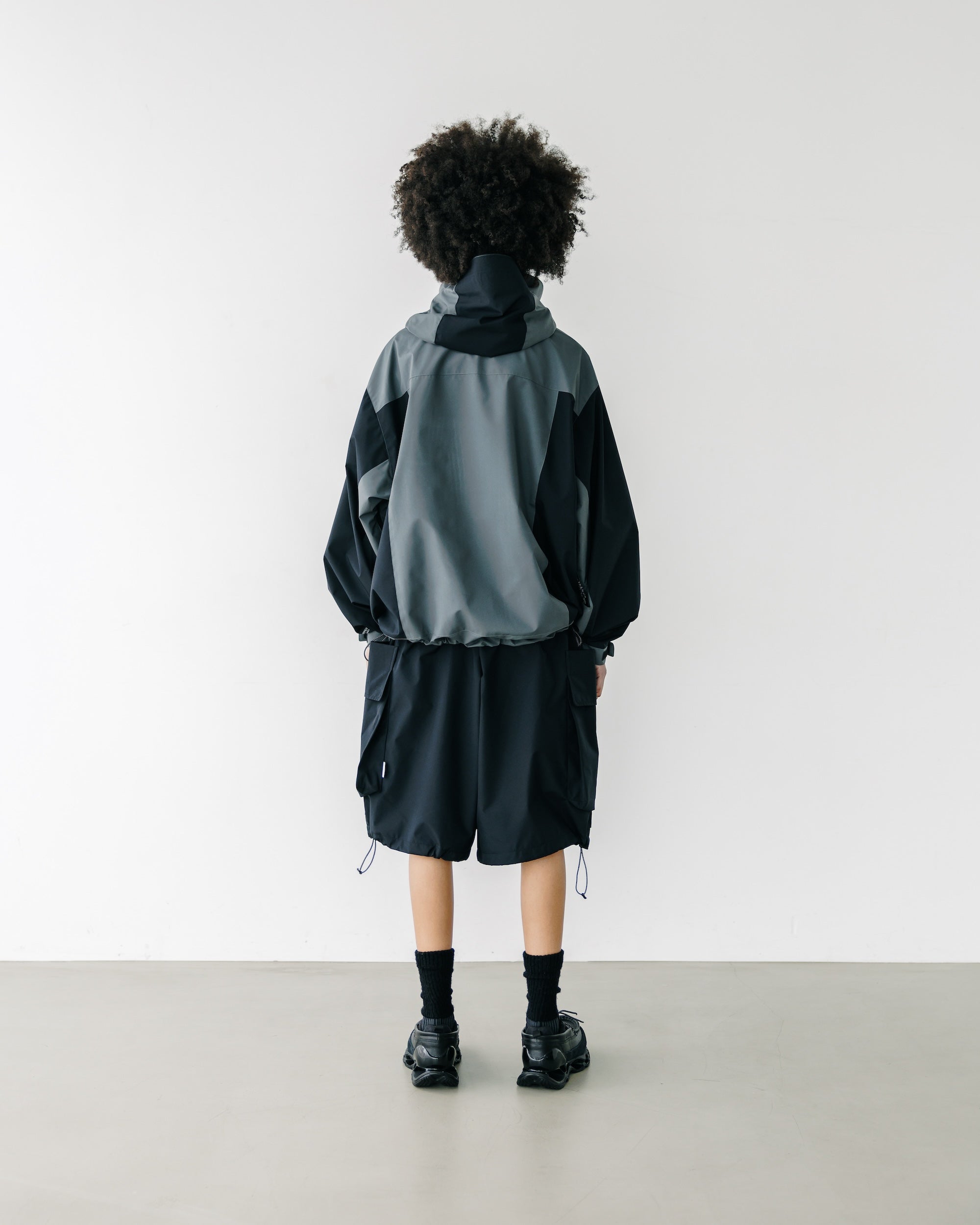 【9.3 WED 20:00- IN STOCK】+phenix WINDSTOPPER® by GORE-TEX LABS CITY MOUNTAIN PARKA (GRAPHAITE GRAY×BLACK)