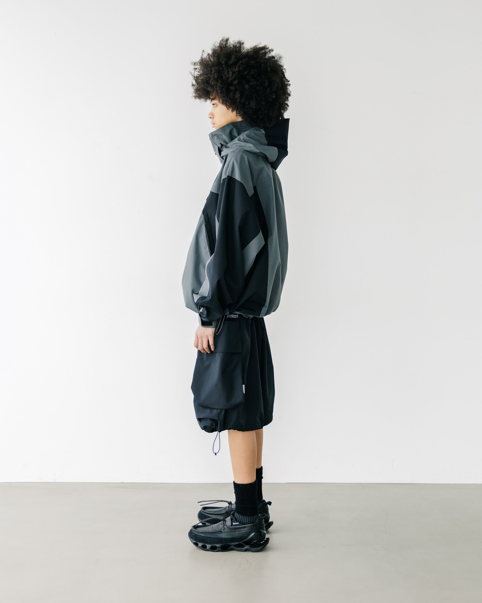 【9.3 WED 20:00- IN STOCK】+phenix WINDSTOPPER® by GORE-TEX LABS CITY MOUNTAIN PARKA (GRAPHAITE GRAY×BLACK)