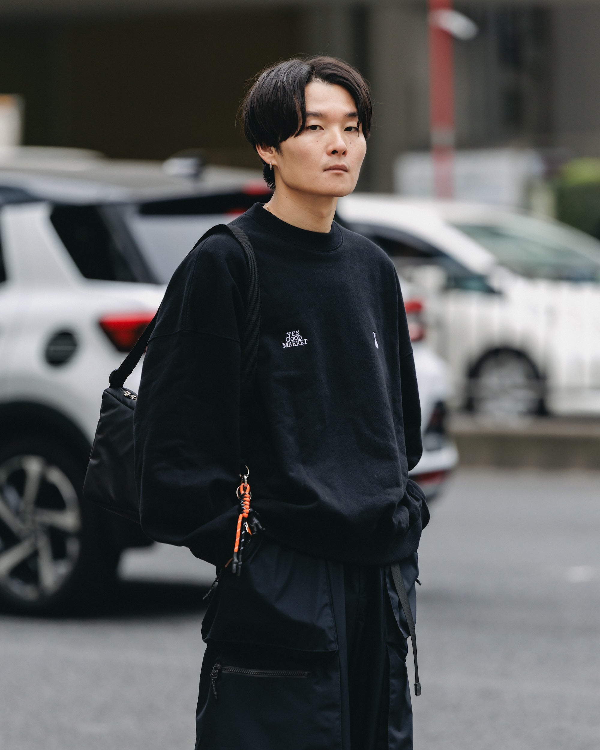 【10.15 WED 20:00- IN STOCK】"C"SWEATSHIRT FOR YGM (BLACK)