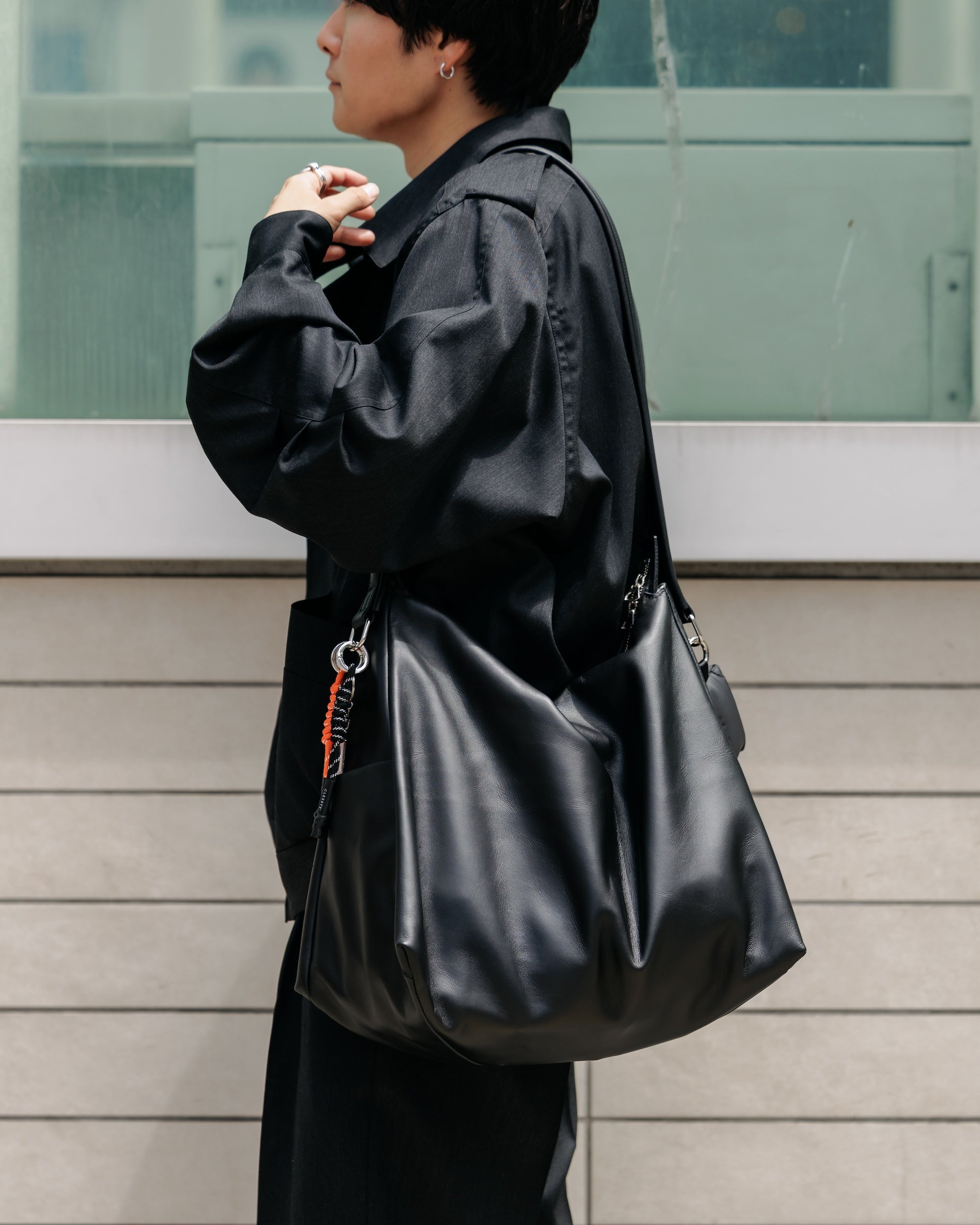 【10.12 SUN 20:00- IN STOCK】LEATHER NOMAD BAG