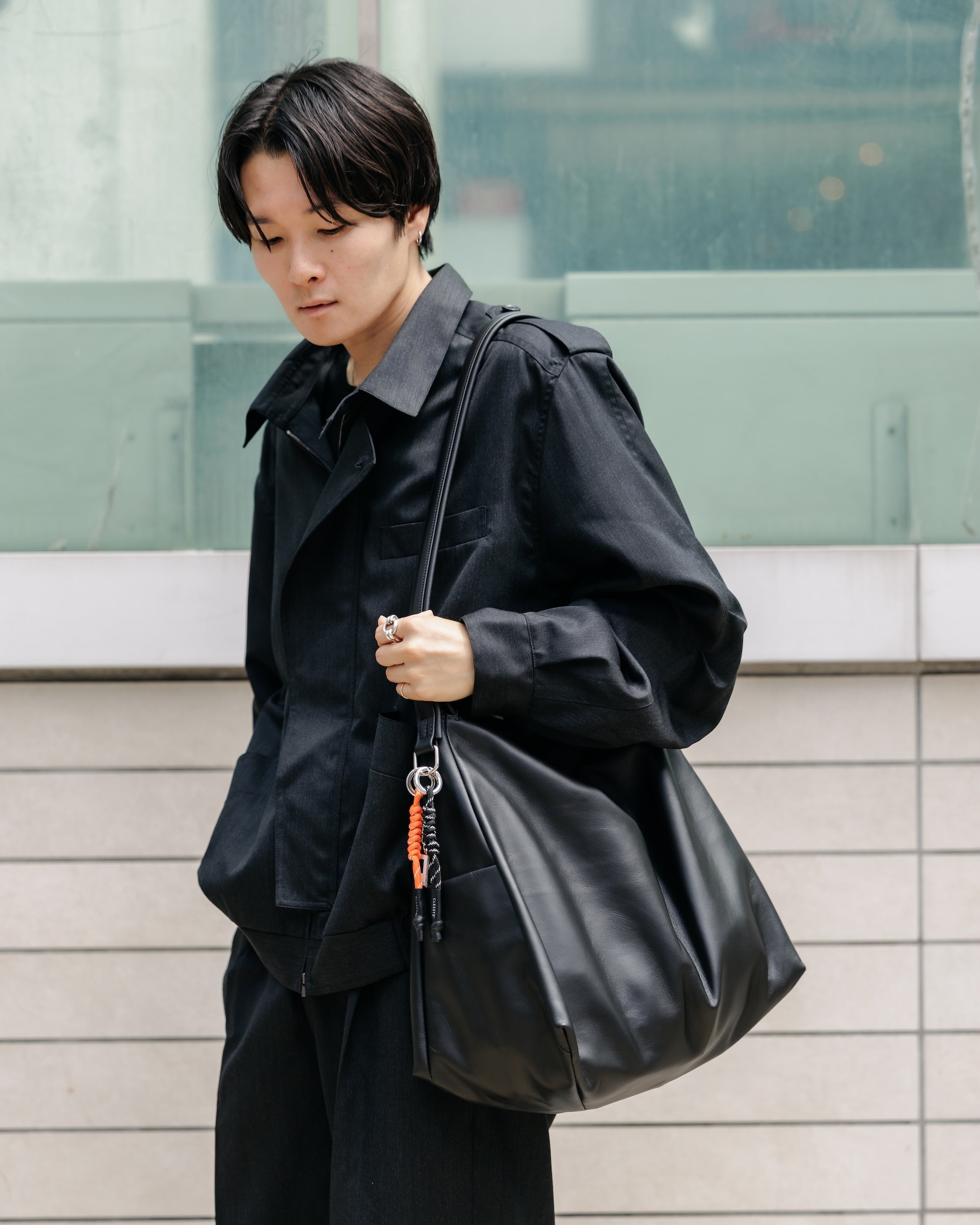 【12.17 WED 20:00- IN STOCK】LEATHER NOMAD BAG