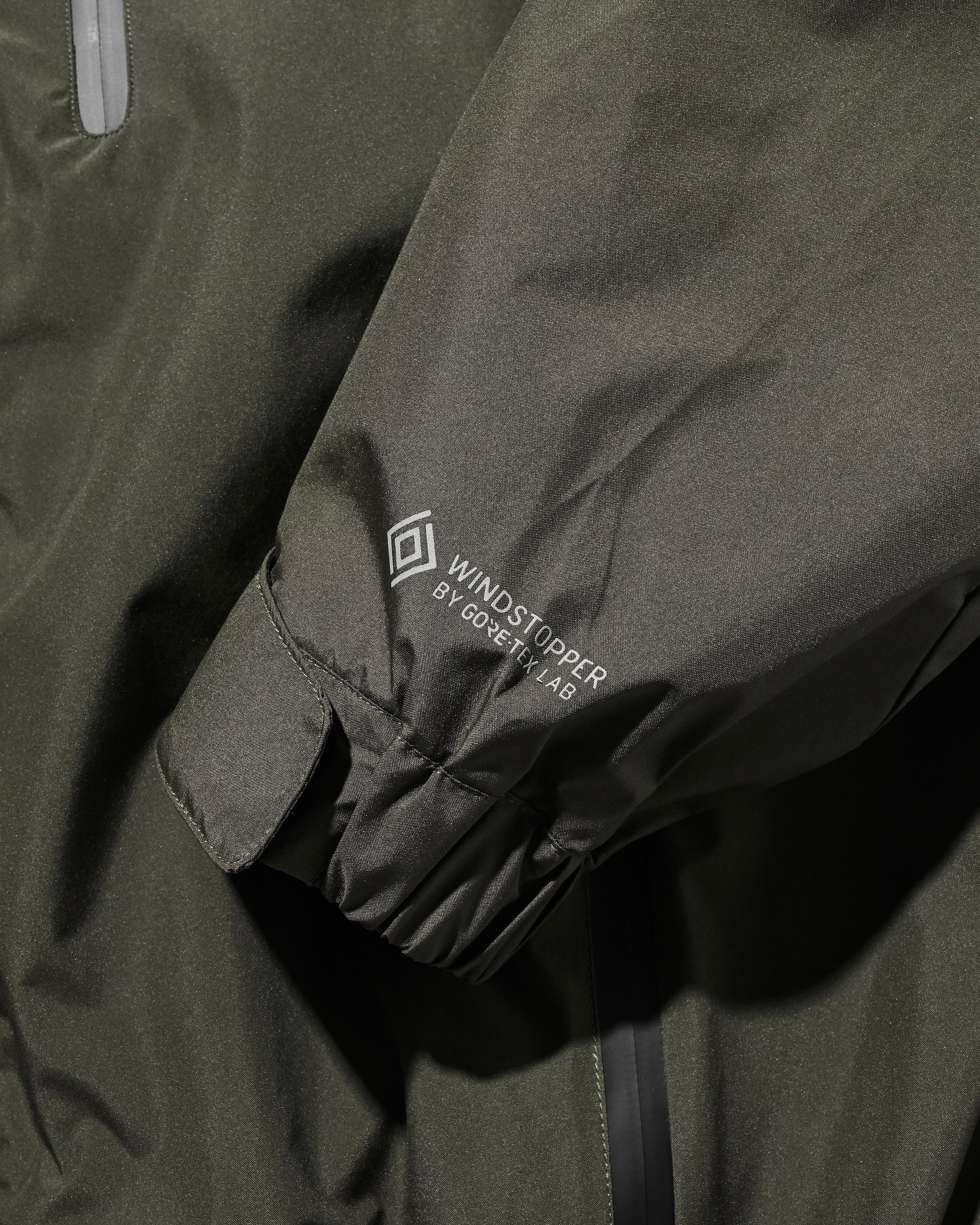 +phenix WINDSTOPPER® by GORE-TEX LABS CITY MOUNTAIN JACKET (ASPHALT GRAY)