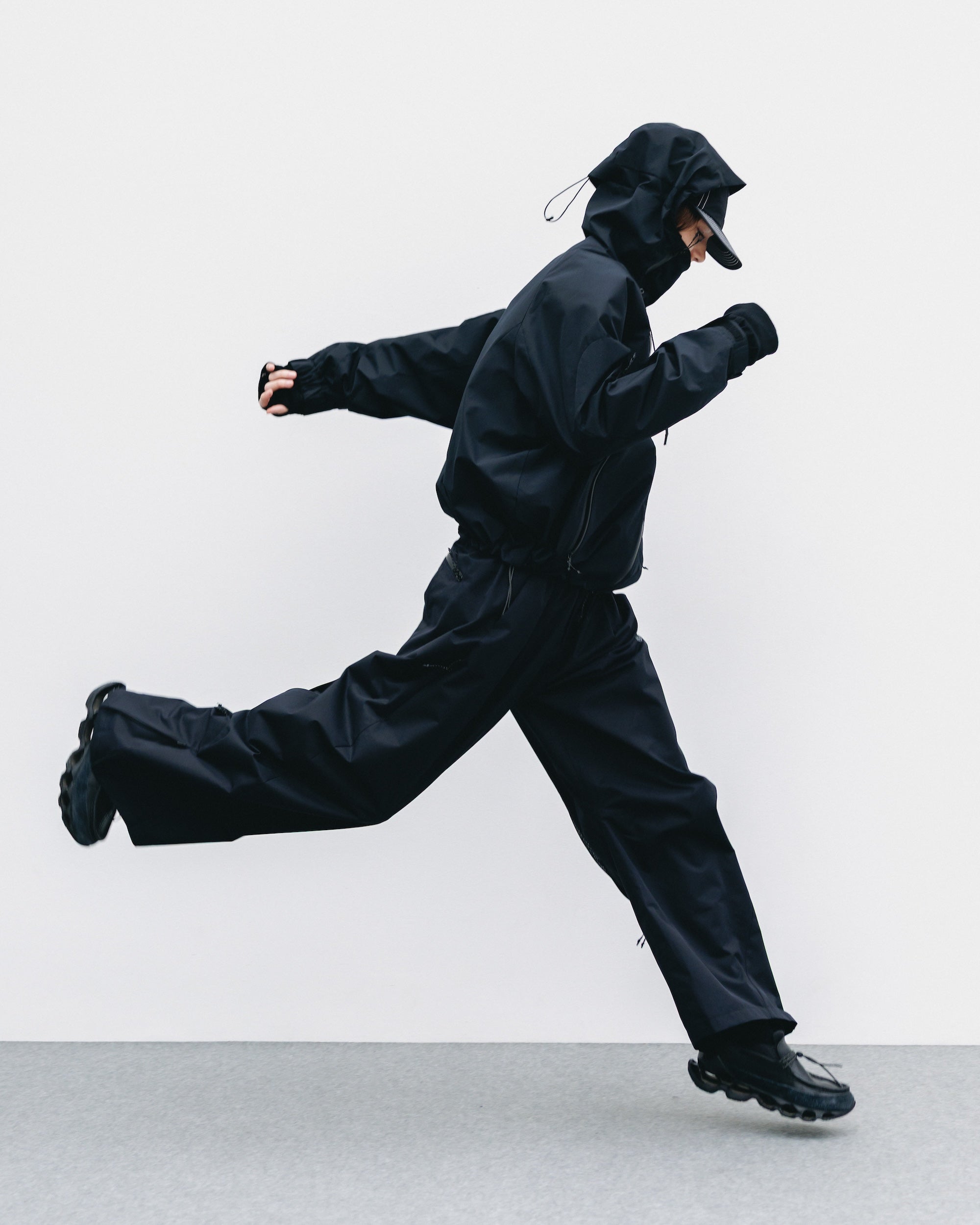 +phenix WINDSTOPPER® by GORE-TEX LABS CITY MOUNTAIN JACKET (BLACK)