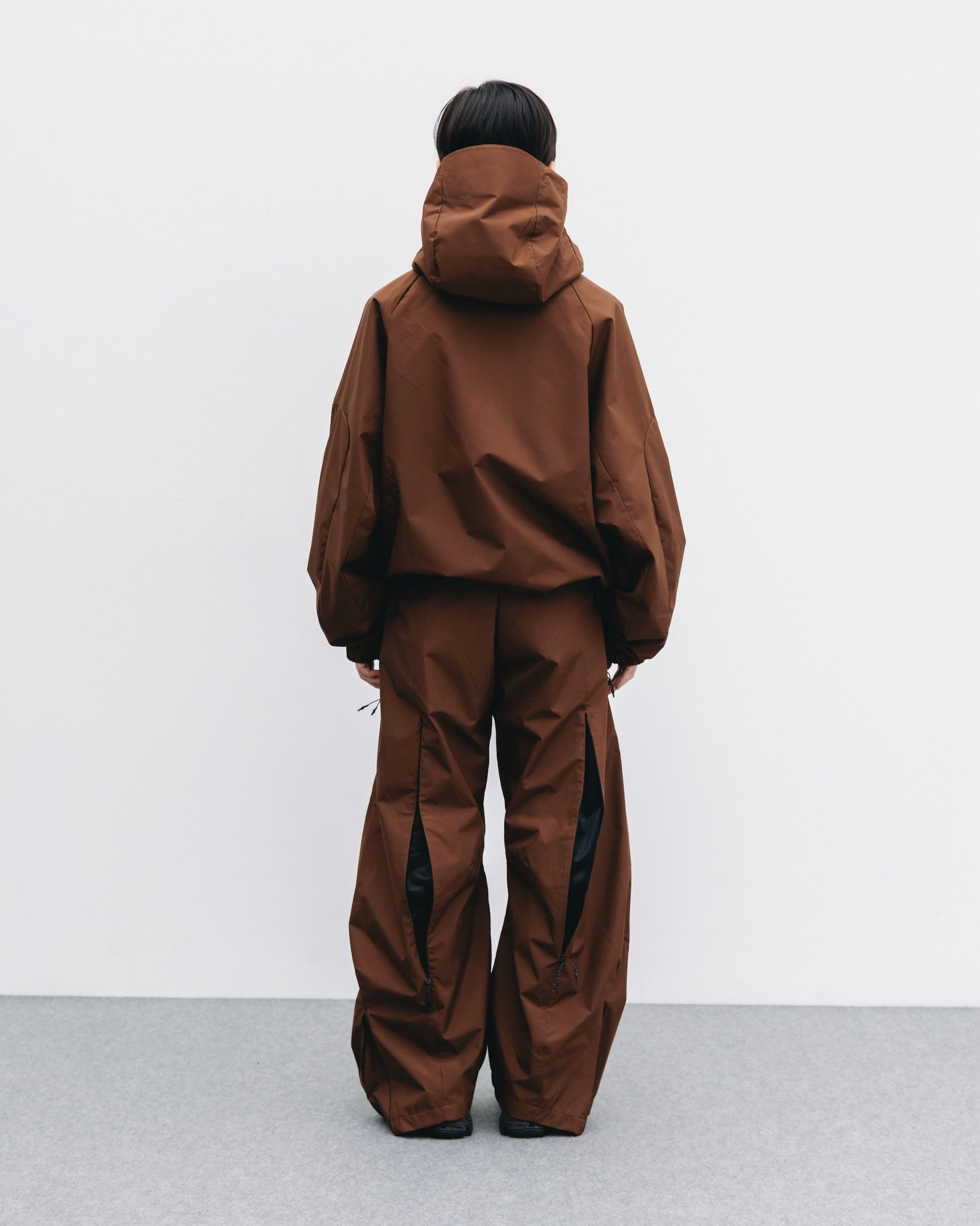 +phenix WINDSTOPPER® by GORE-TEX LABS CITY MOUNTAIN JACKET (CHOCOLATE BROWN)