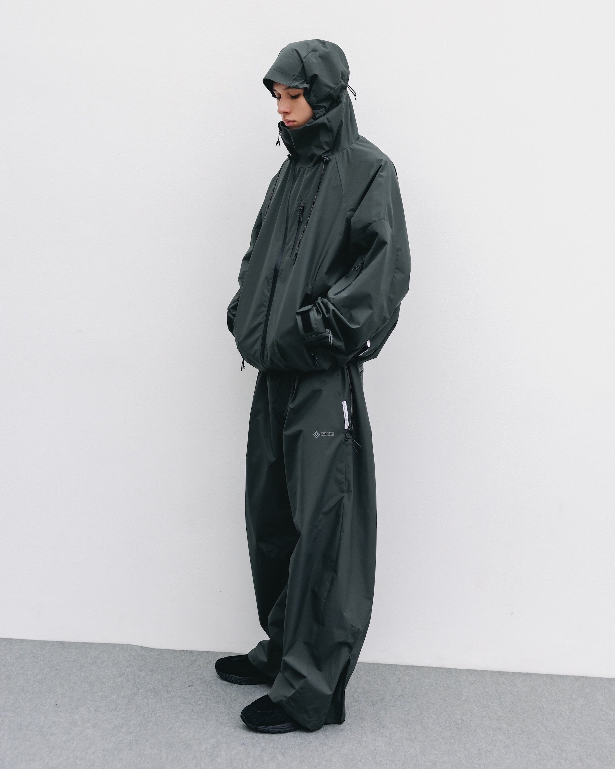 +phenix WINDSTOPPER® by GORE-TEX LABS CITY MOUNTAIN JACKET (ASPHALT GRAY)