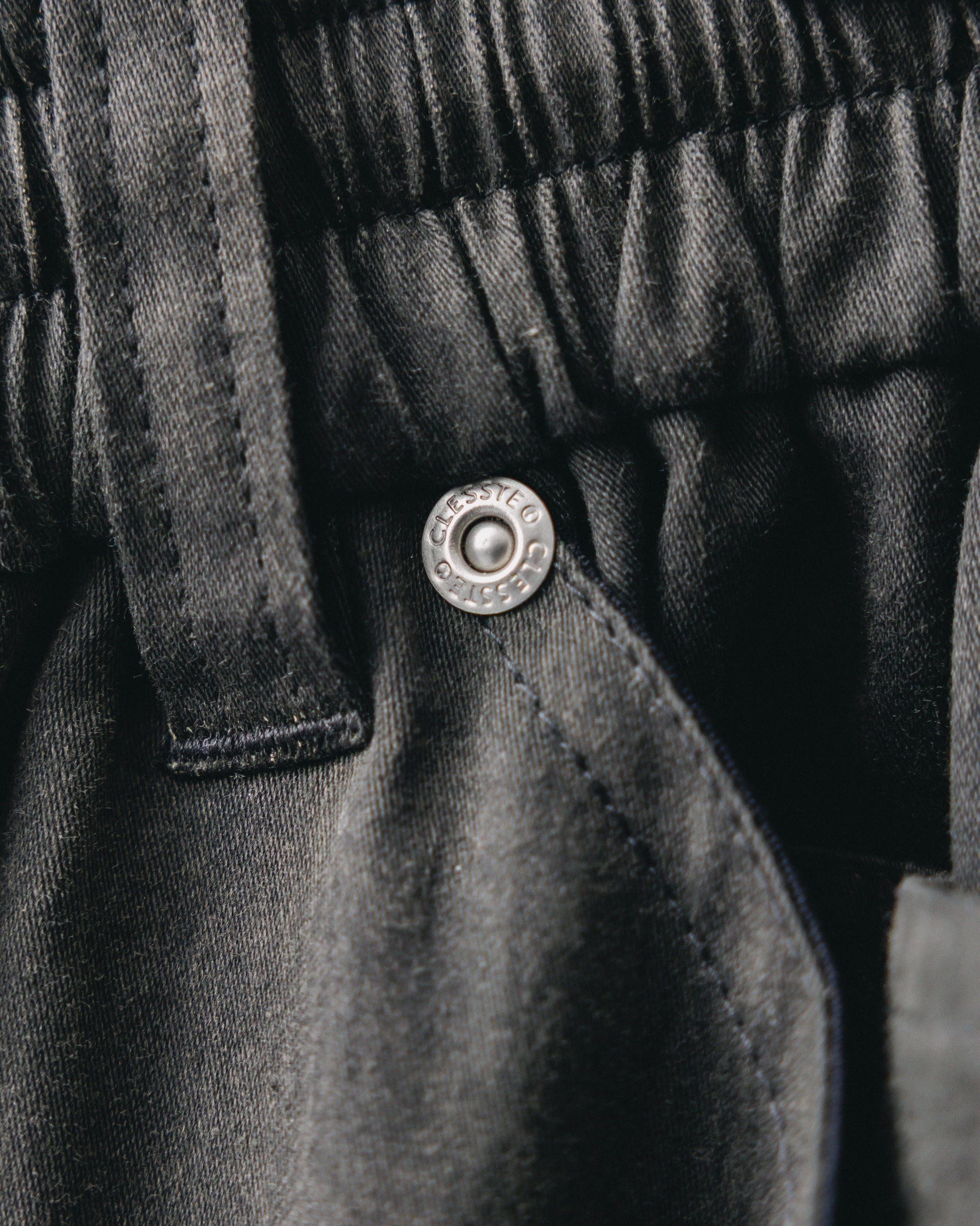 VINTAGE EFFECT DOUBLE KNEE CURVED WORKER PANTS (BLACK)