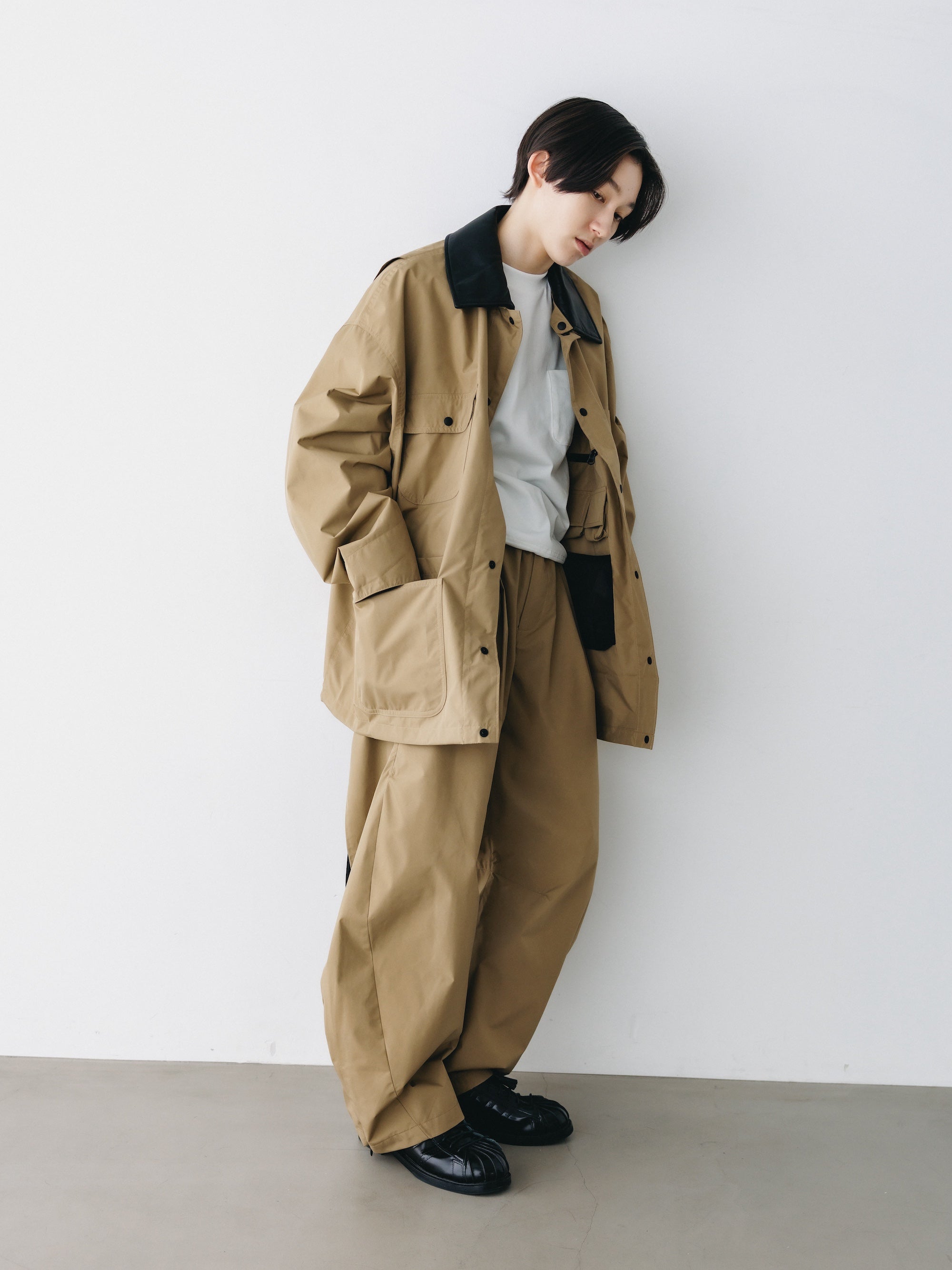 【6.20 SAT 20:00- IN STOCK】 +phenix WINDSTOPPER® by GORE-TEX LABS CITY BARREL LEG PANTS (CAMEL BEIGE)