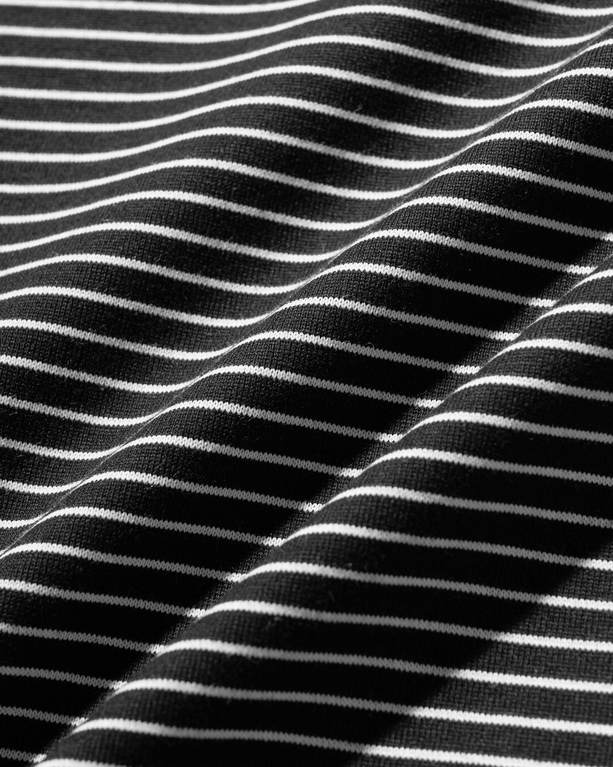 "C"STRIPED L/S T-SHIRT WITH DRAWSTRINGS (BLACK×WHITE)