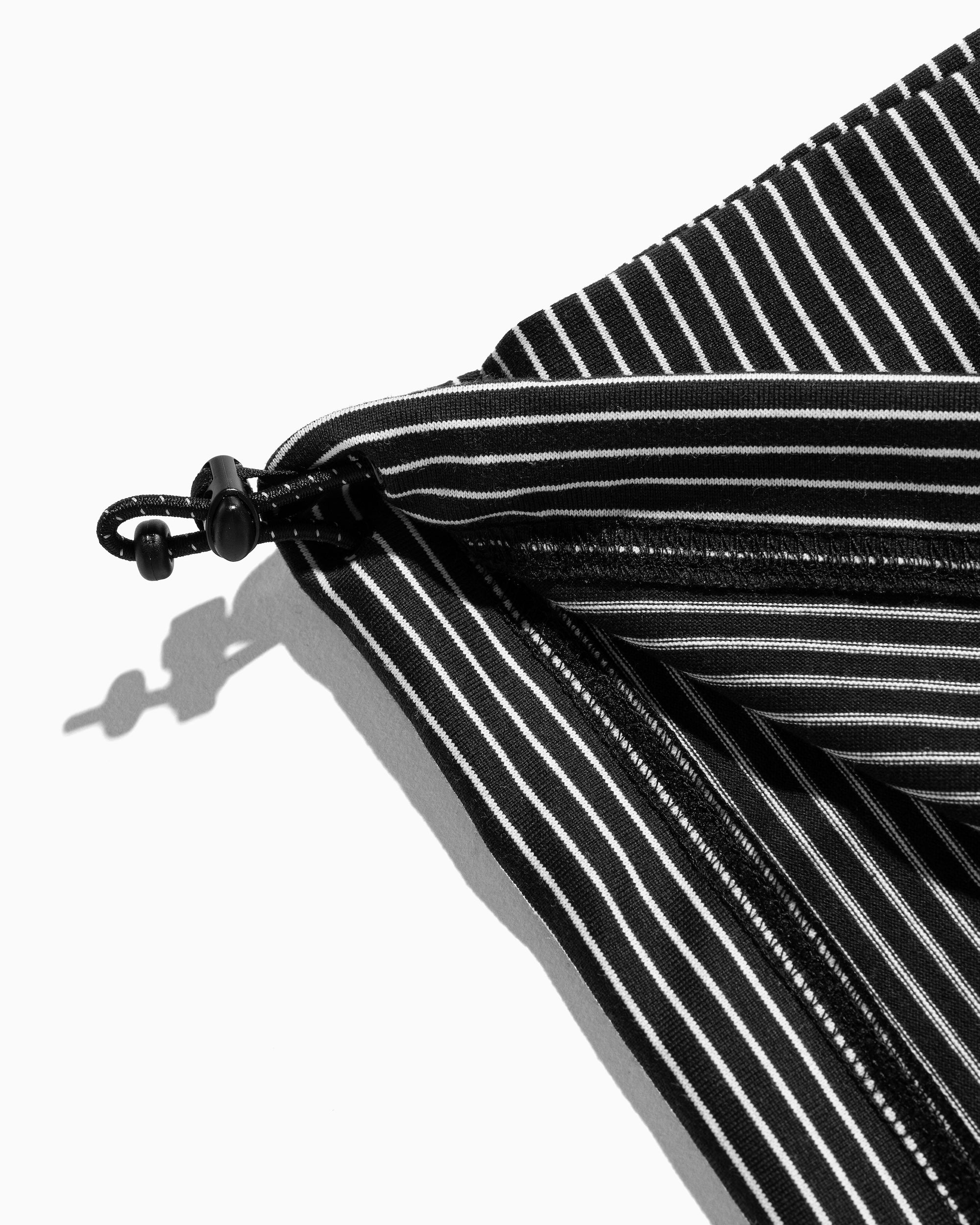 【7.30 WED 20:00- IN STOCK】"C"STRIPED MASSIVE T-SHIRT WITH DRAWSTRINGS (BLACK×WHITE)