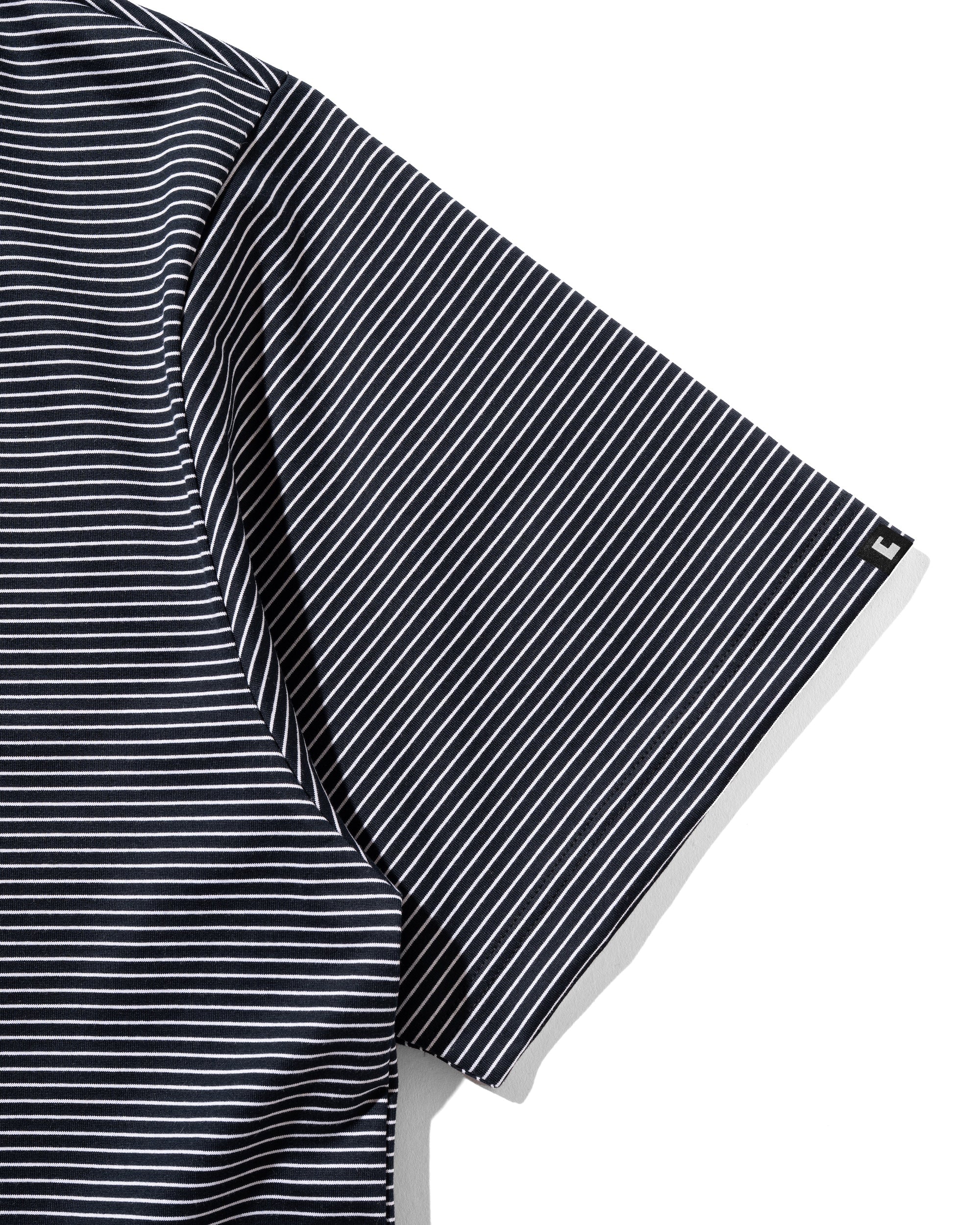"C"STRIPED MASSIVE T-SHIRT WITH DRAWSTRINGS (NAVY×WHITE)