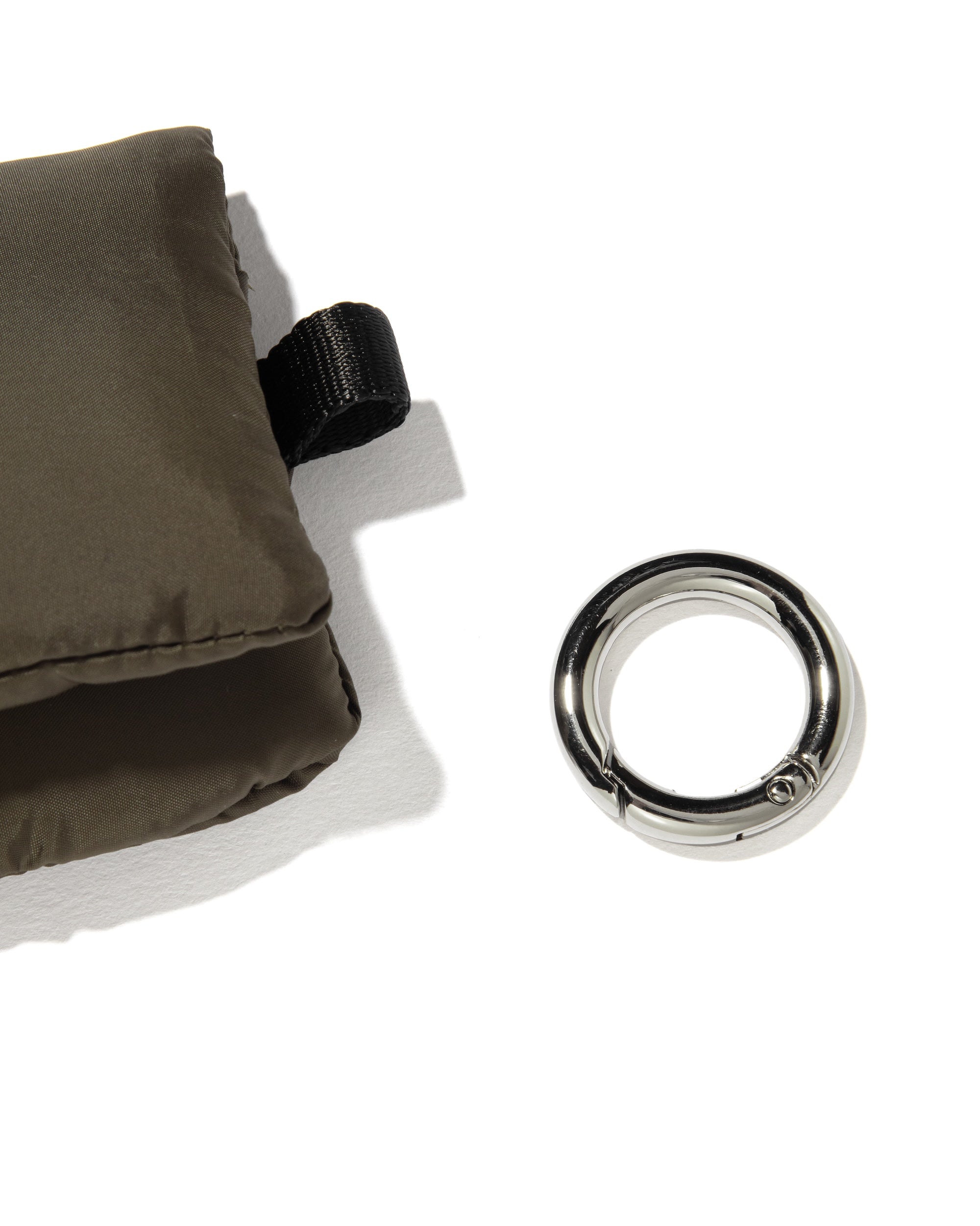 PADDED AIRPODS CASE(OLIVE)