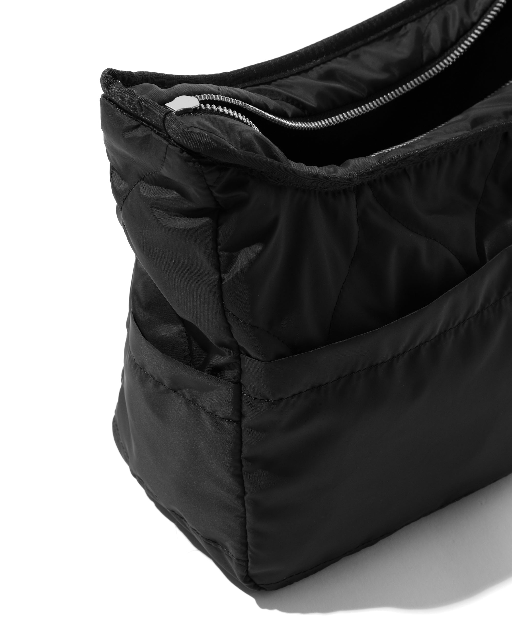 LEATHER HOLIDAY BAG
