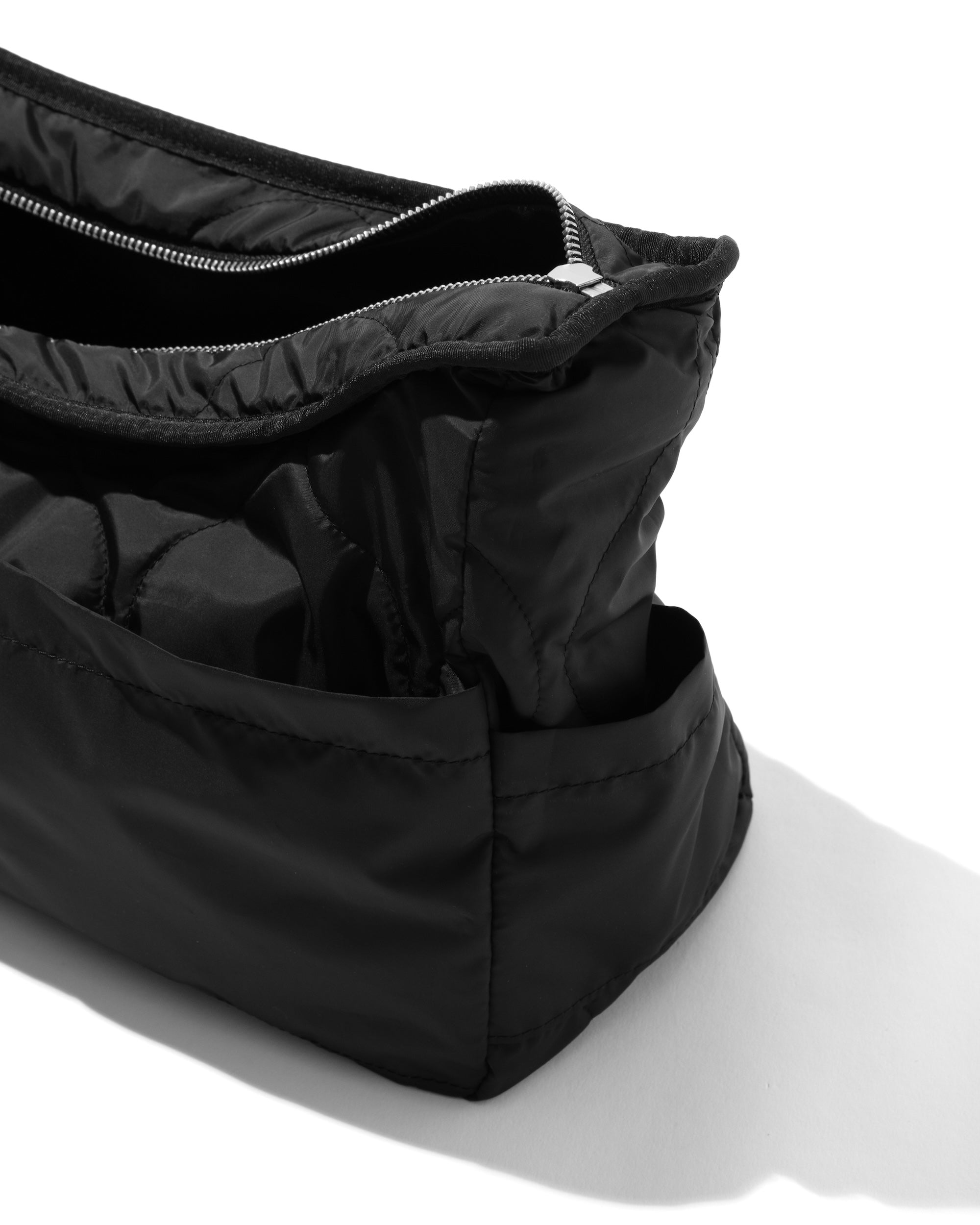 LEATHER HOLIDAY BAG