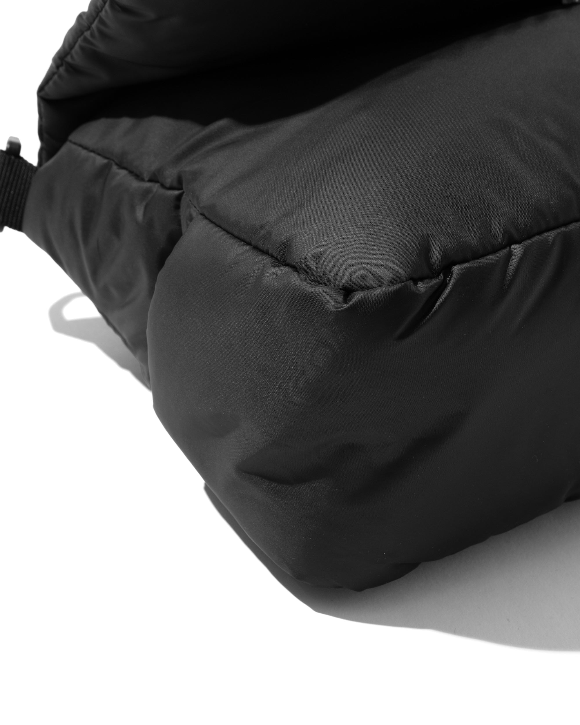 PADDED FLAP HOLIDAY BAG(BLACK)