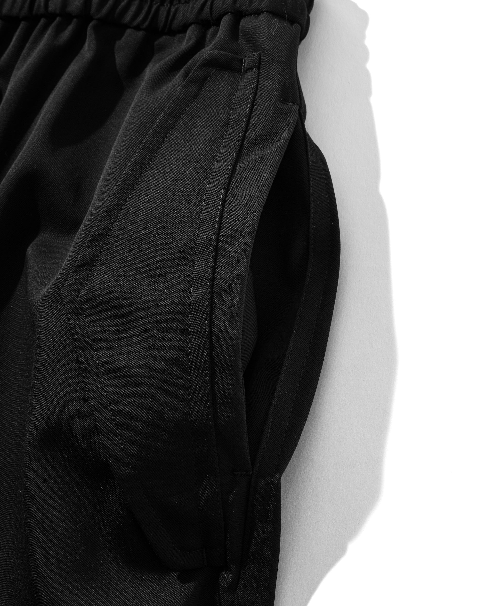 WOOL GABARDINE CITY OVER PANTS (BLACK)