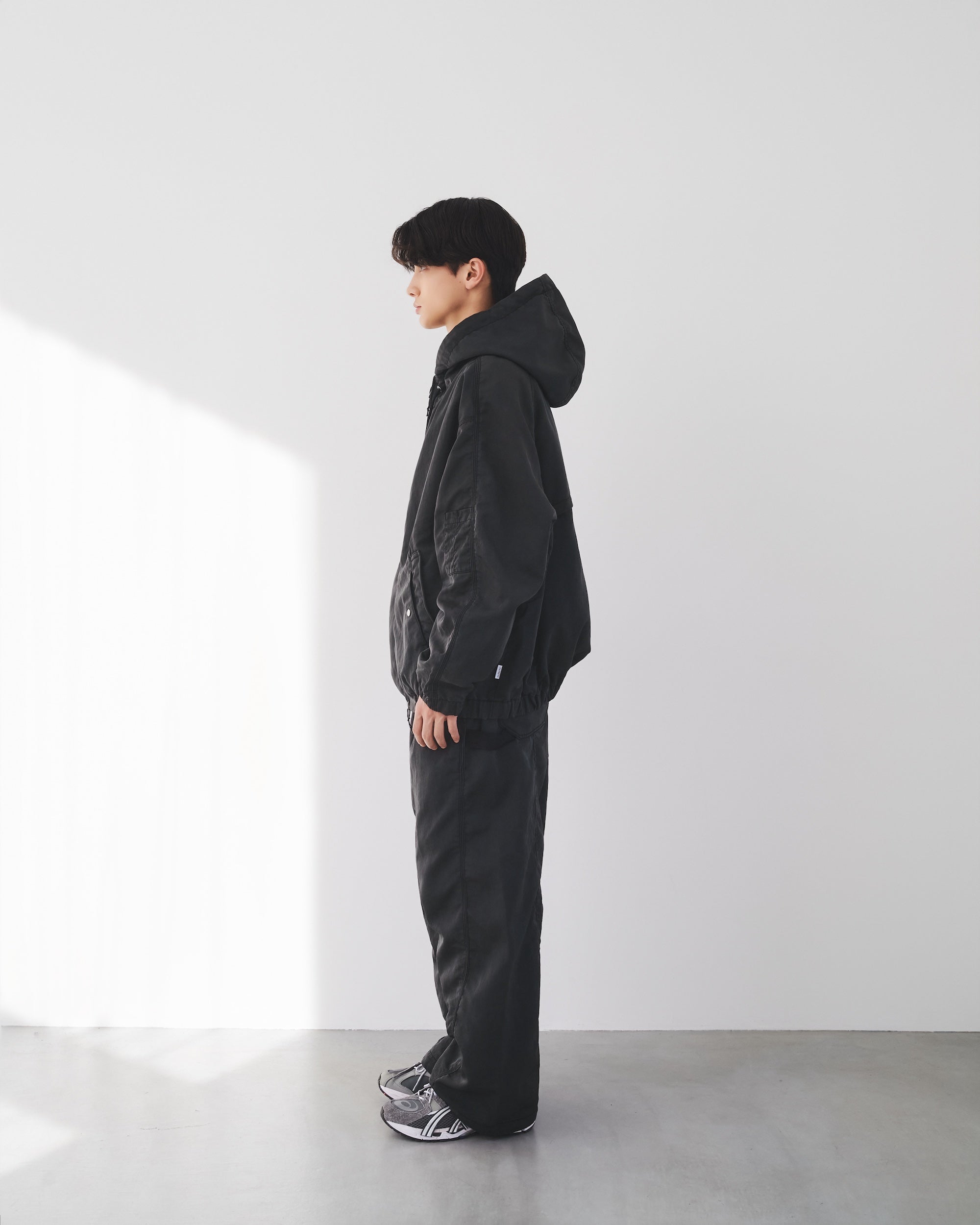 【2.7 SAT 20:00- IN STOCK】FADED FINISH NYLON CITY TWISTED WORKER PANTS (FADE BLACK)