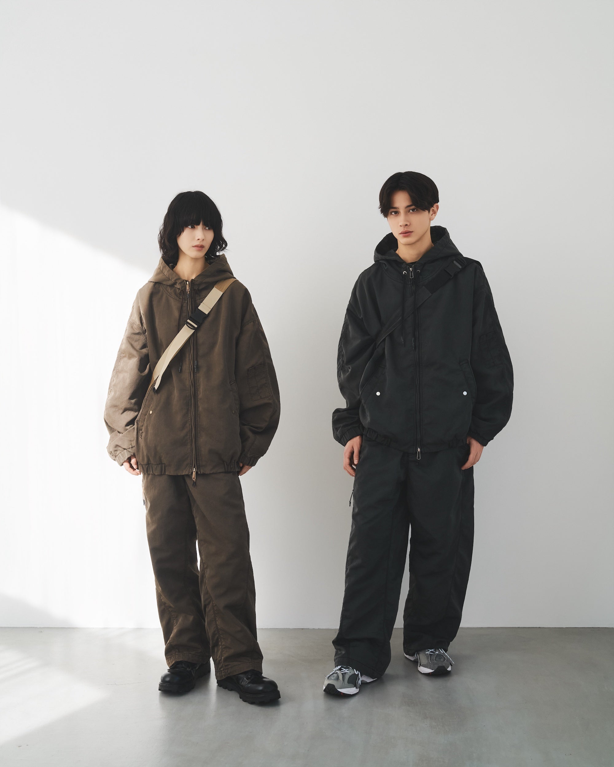 【2.7 SAT 20:00- IN STOCK】FADED FINISH NYLON CITY TWISTED WORKER PANTS (FADE BLACK)