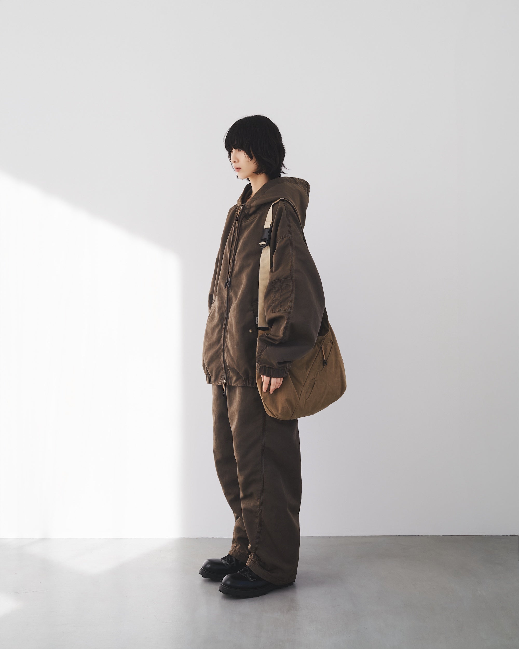 【2.7 SAT 20:00- IN STOCK】FADED FINISH NYLON CITY ACTIVE JACKET (FADE BROWN)