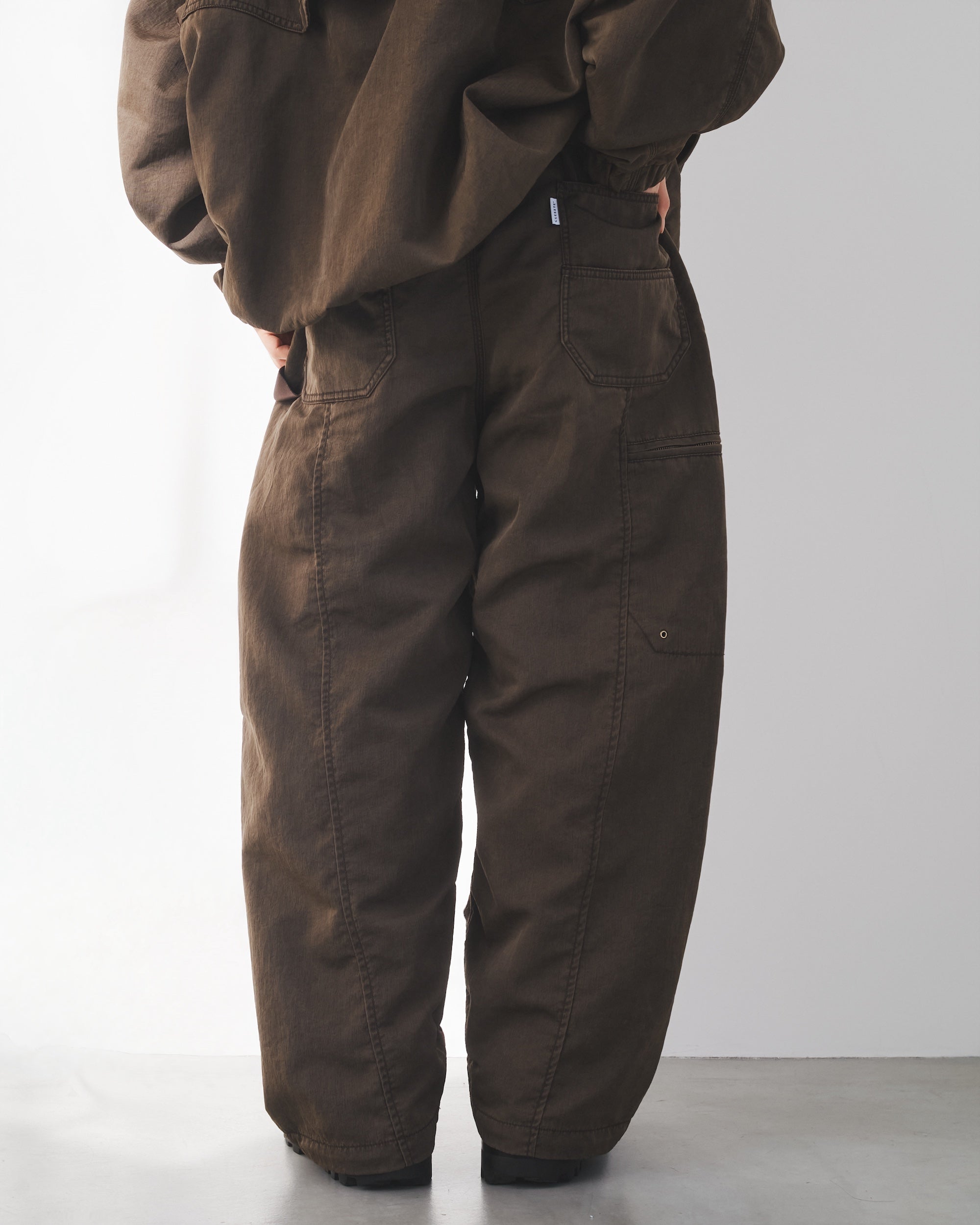 【2.7 SAT 20:00- IN STOCK】FADED FINISH NYLON CITY TWISTED WORKER PANTS (FADE BROWN)