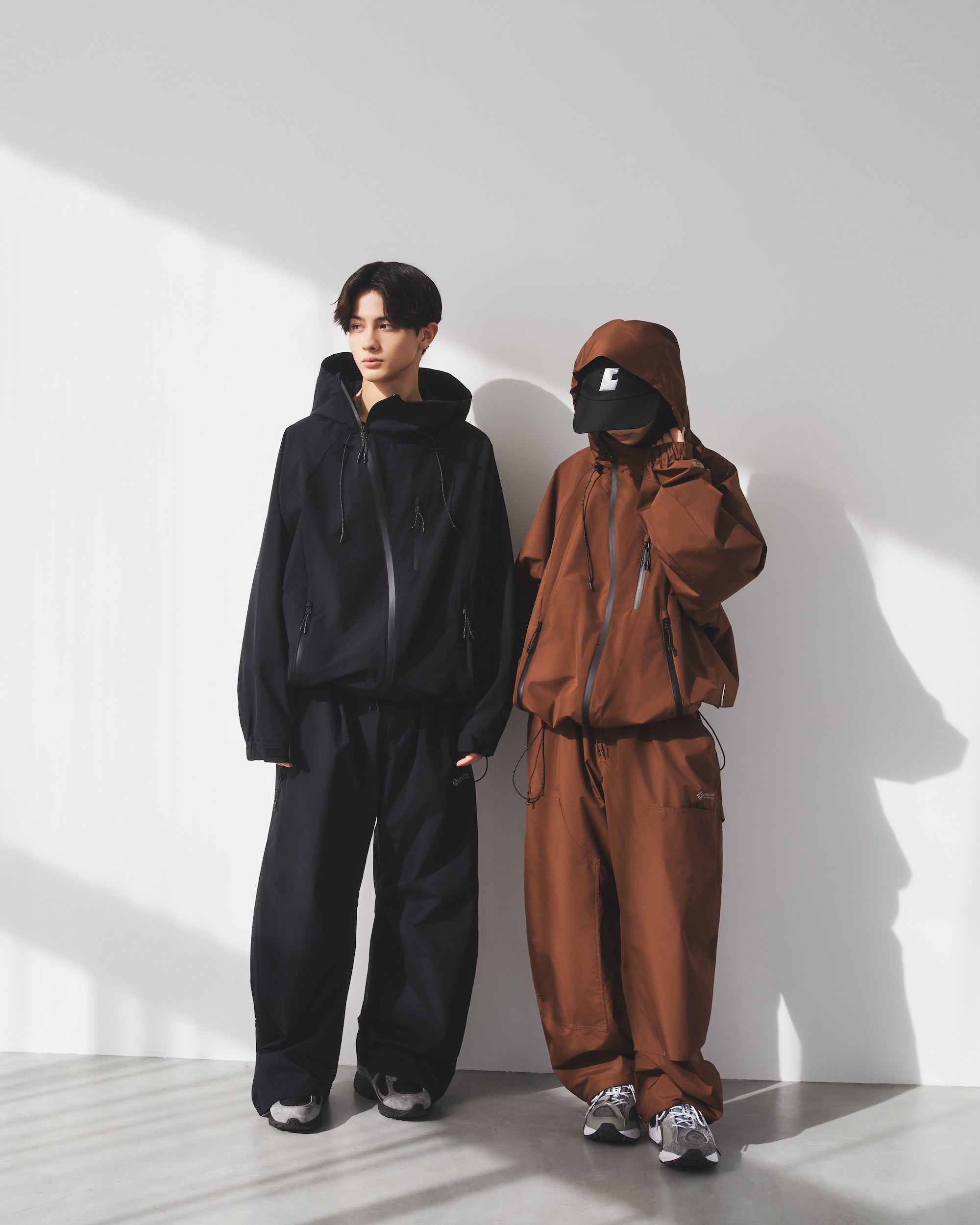 【6.20 SAT 20:00- IN STOCK】 +phenix WINDSTOPPER® by GORE-TEX LABS CITY BARREL LEG PANTS (BLACK×WHITE)