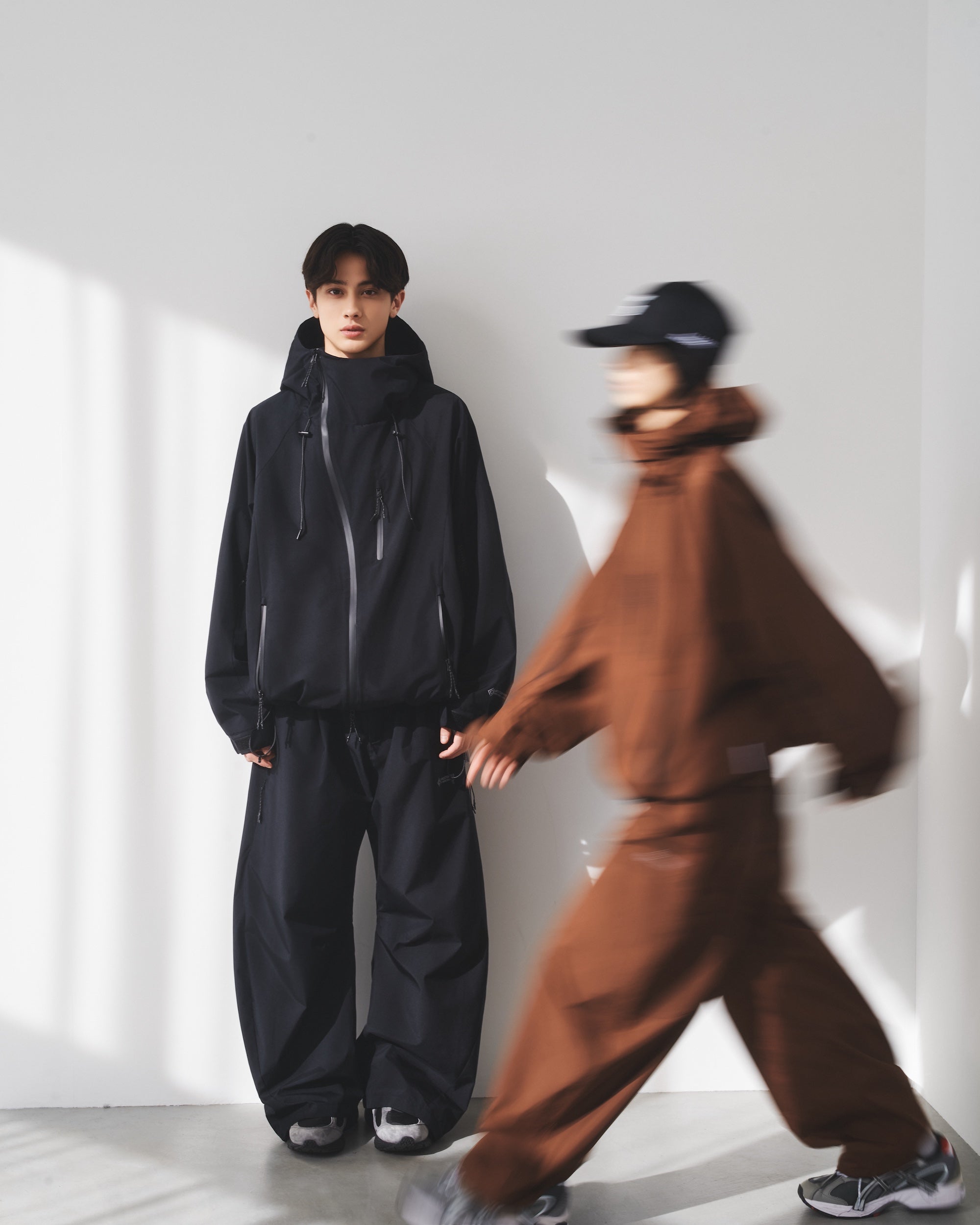 【6.20 SAT 20:00- IN STOCK】 +phenix WINDSTOPPER® by GORE-TEX LABS CITY BARREL LEG PANTS (BLACK×WHITE)