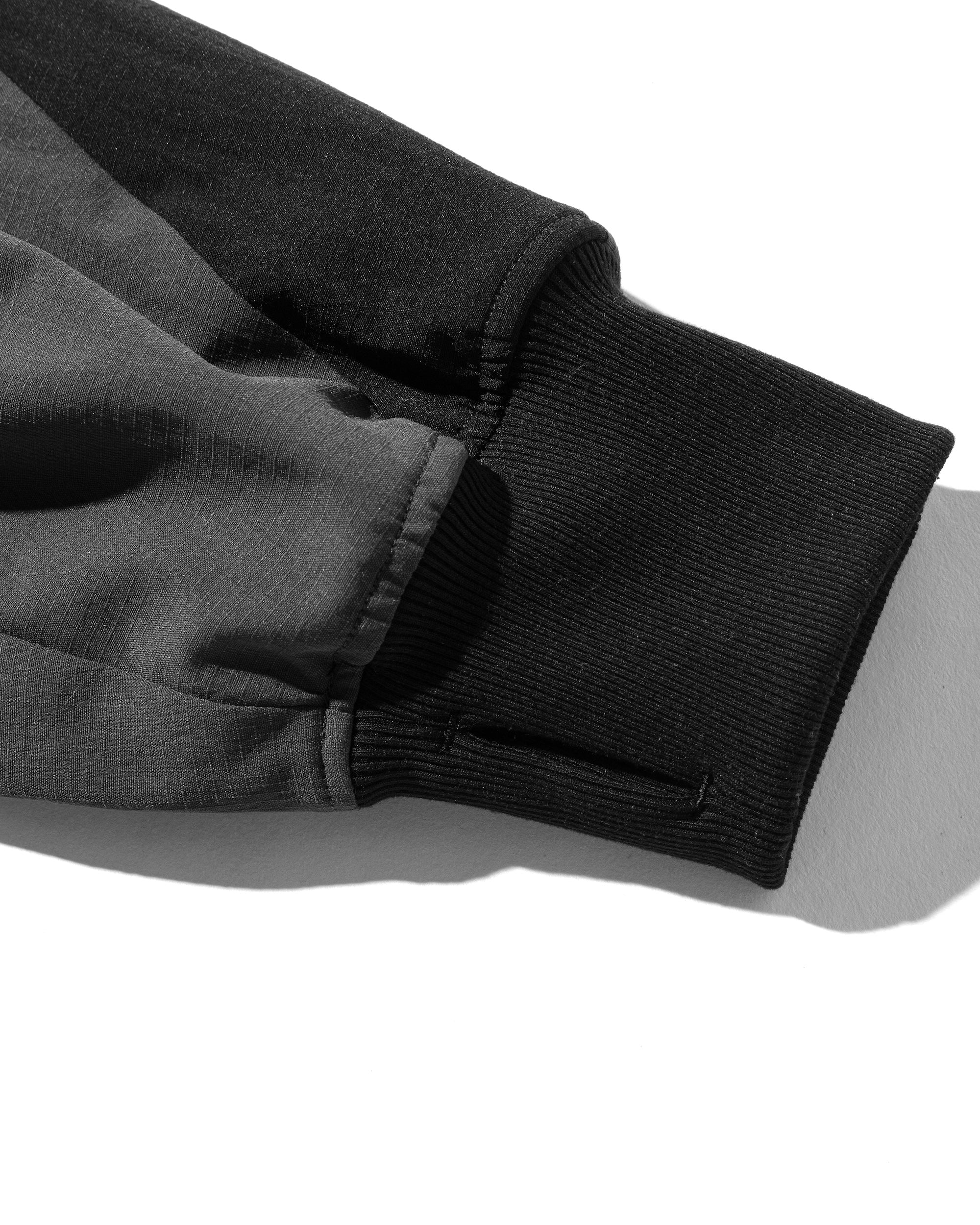 【5.3 SAT 20:00- IN STOCK】ACTIVE CITY PULLOVER (CHARCOAL×BLACK)