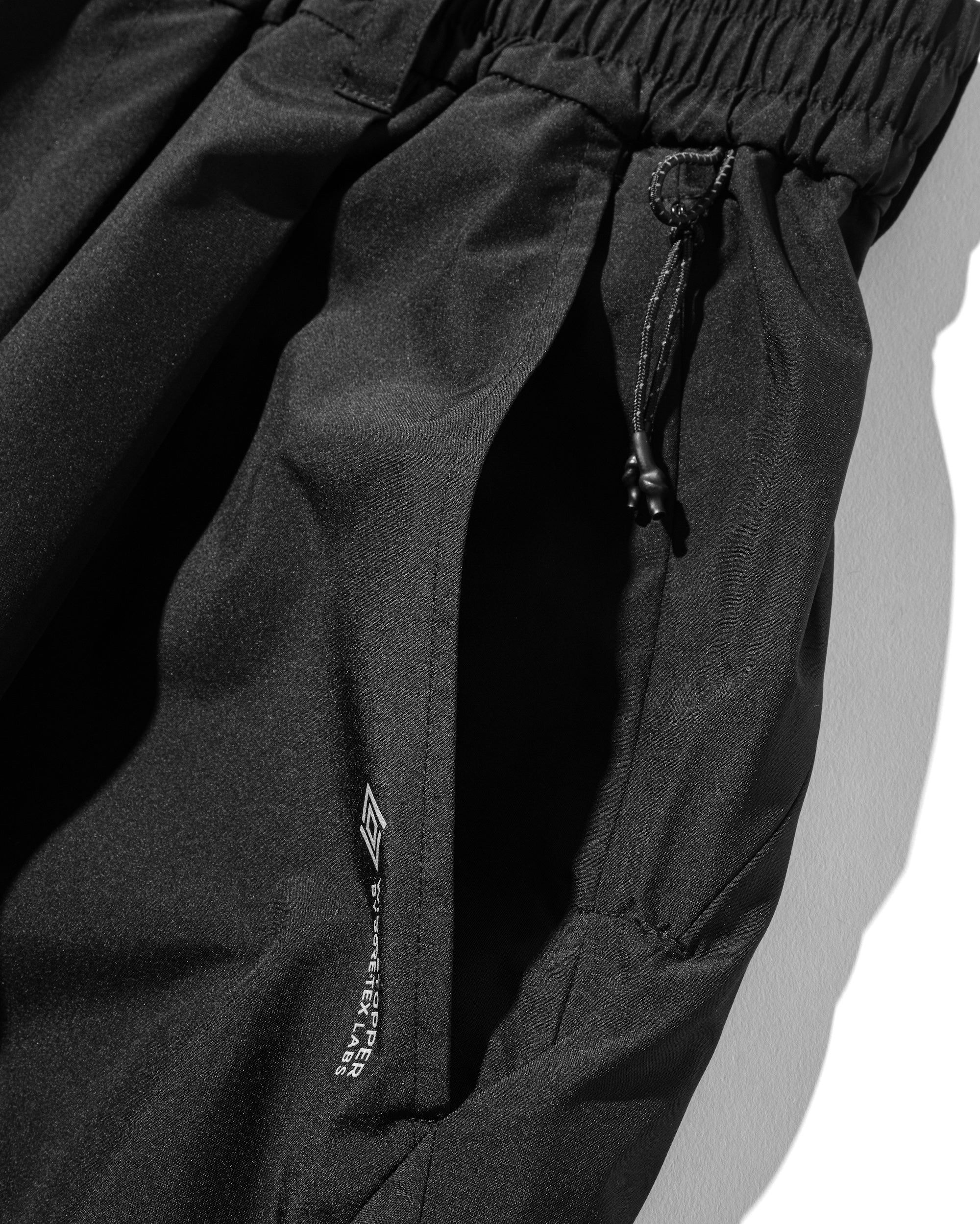 【1.11 SAT 20:00- IN STOCK】+phenix WINDSTOPPER® by GORE-TEX LABS MASSIVE TWISTED PANTS