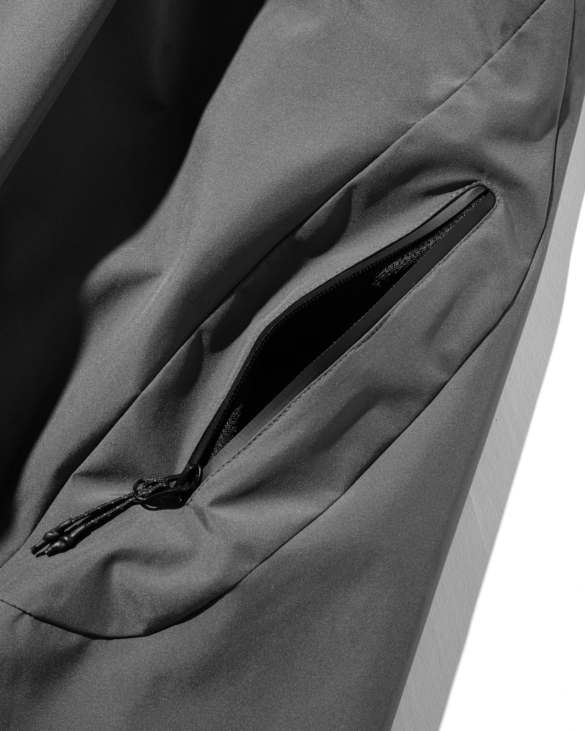 【1.11 SAT 20:00- IN STOCK】+phenix WINDSTOPPER® by GORE-TEX LABS MASSIVE TWISTED PANTS