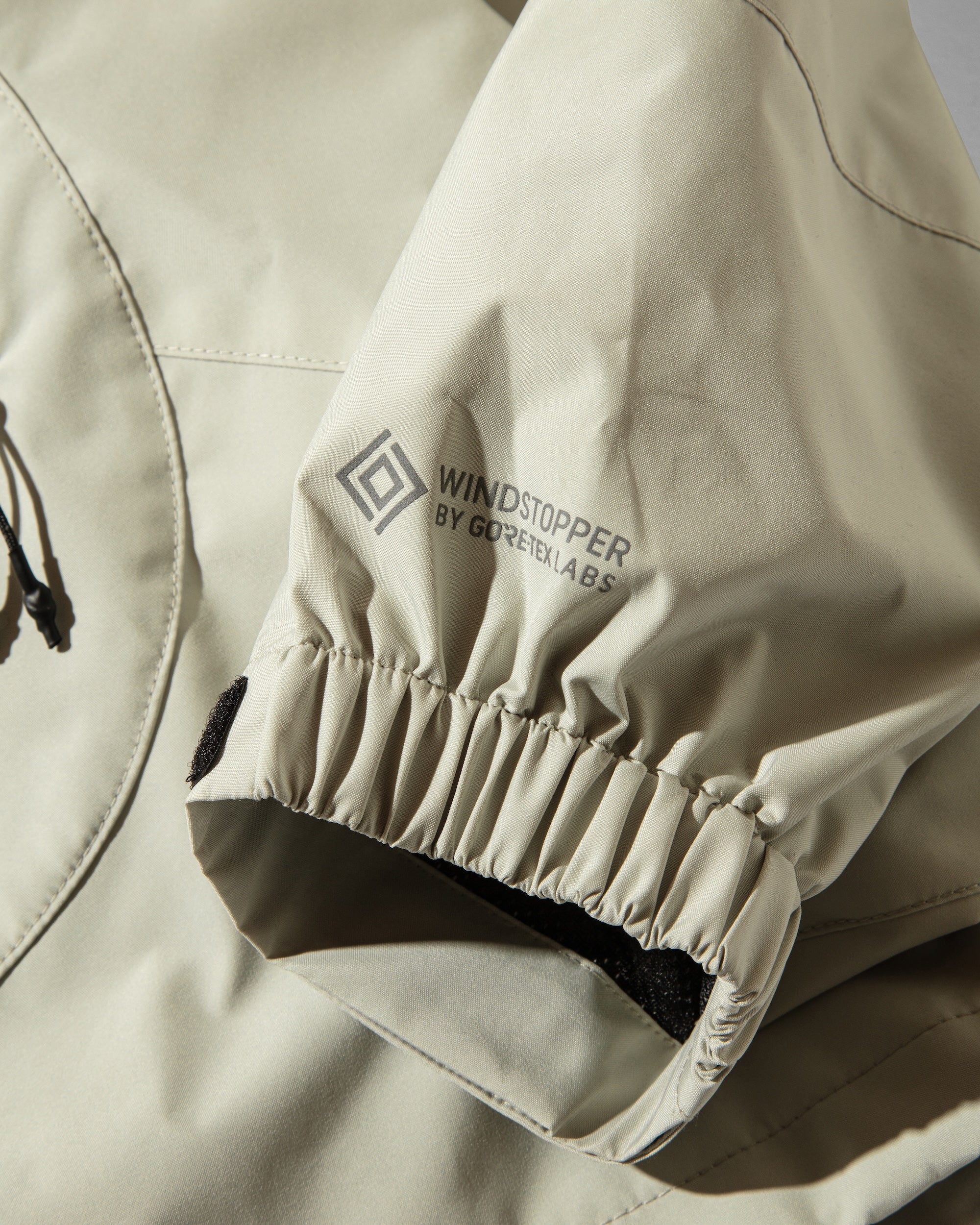 【2.8 SAT 20:00- IN STOCK】+phenix WINDSTOPPER® by GORE-TEX LABS CITY MILITARY JACKET (SAND SAGE)